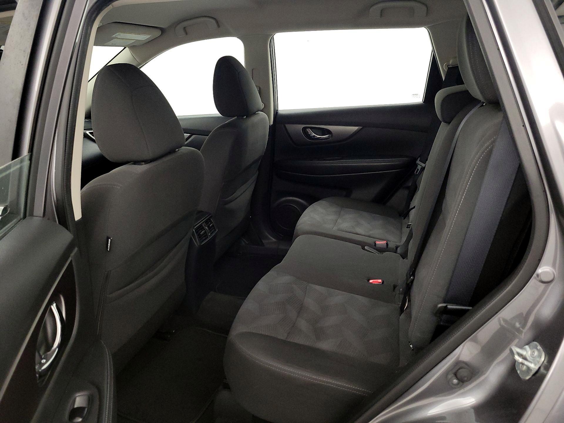 Thumbnail: 2016 Nissan Rogue - 19