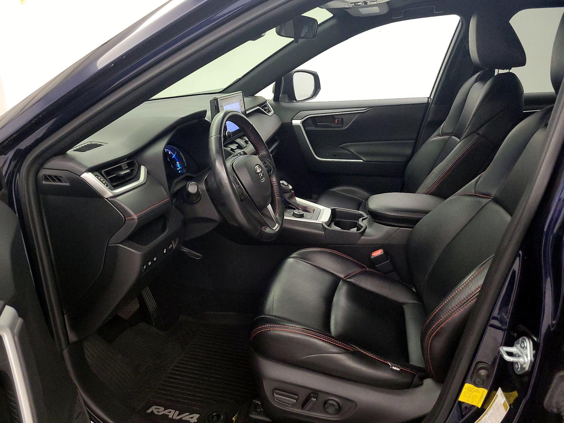 Thumbnail: 2021 Toyota RAV4 - 11