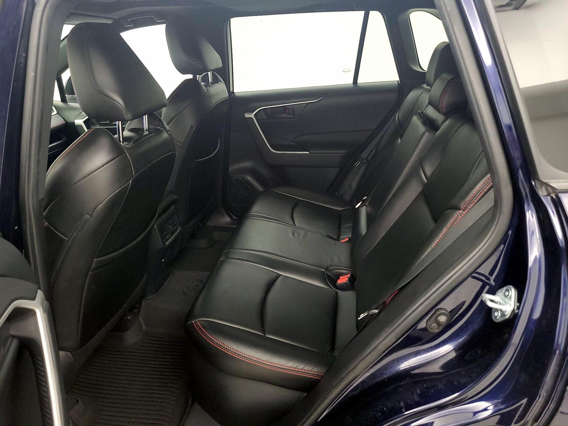 Thumbnail: 2021 Toyota RAV4 - 20