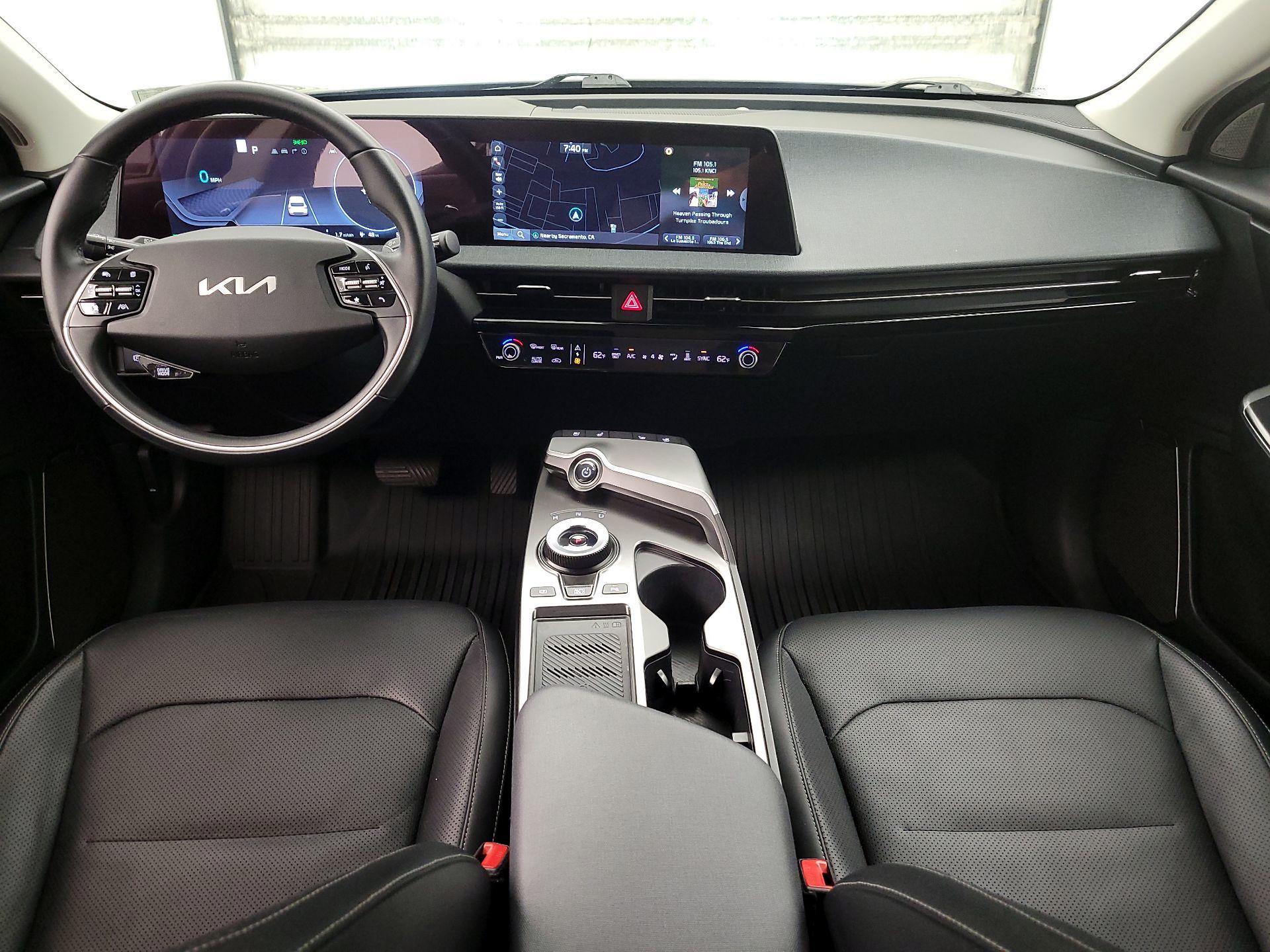 Thumbnail: 2022 Kia EV6 - 9