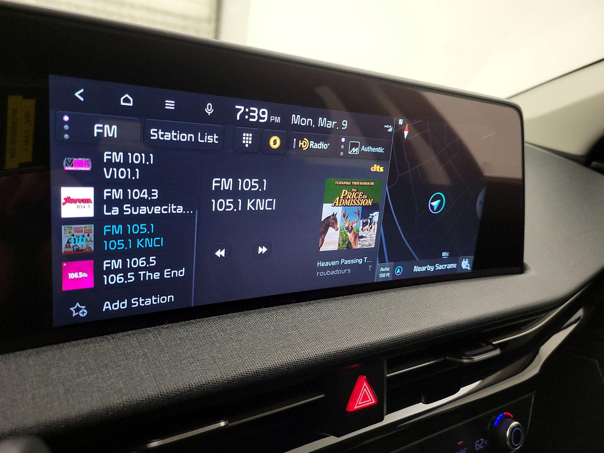 Thumbnail: 2022 Kia EV6 - 16