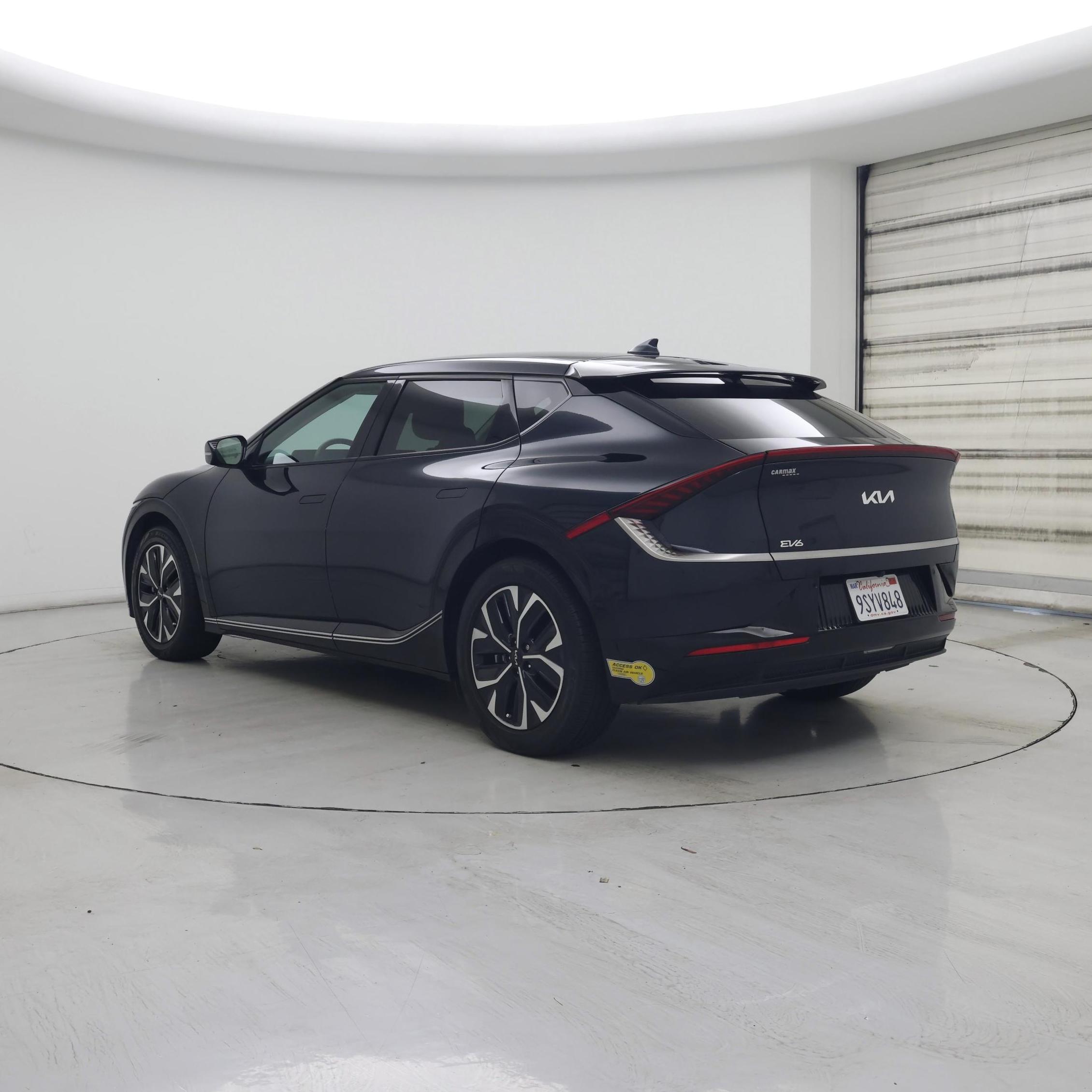 Thumbnail: 2022 Kia EV6 - 2