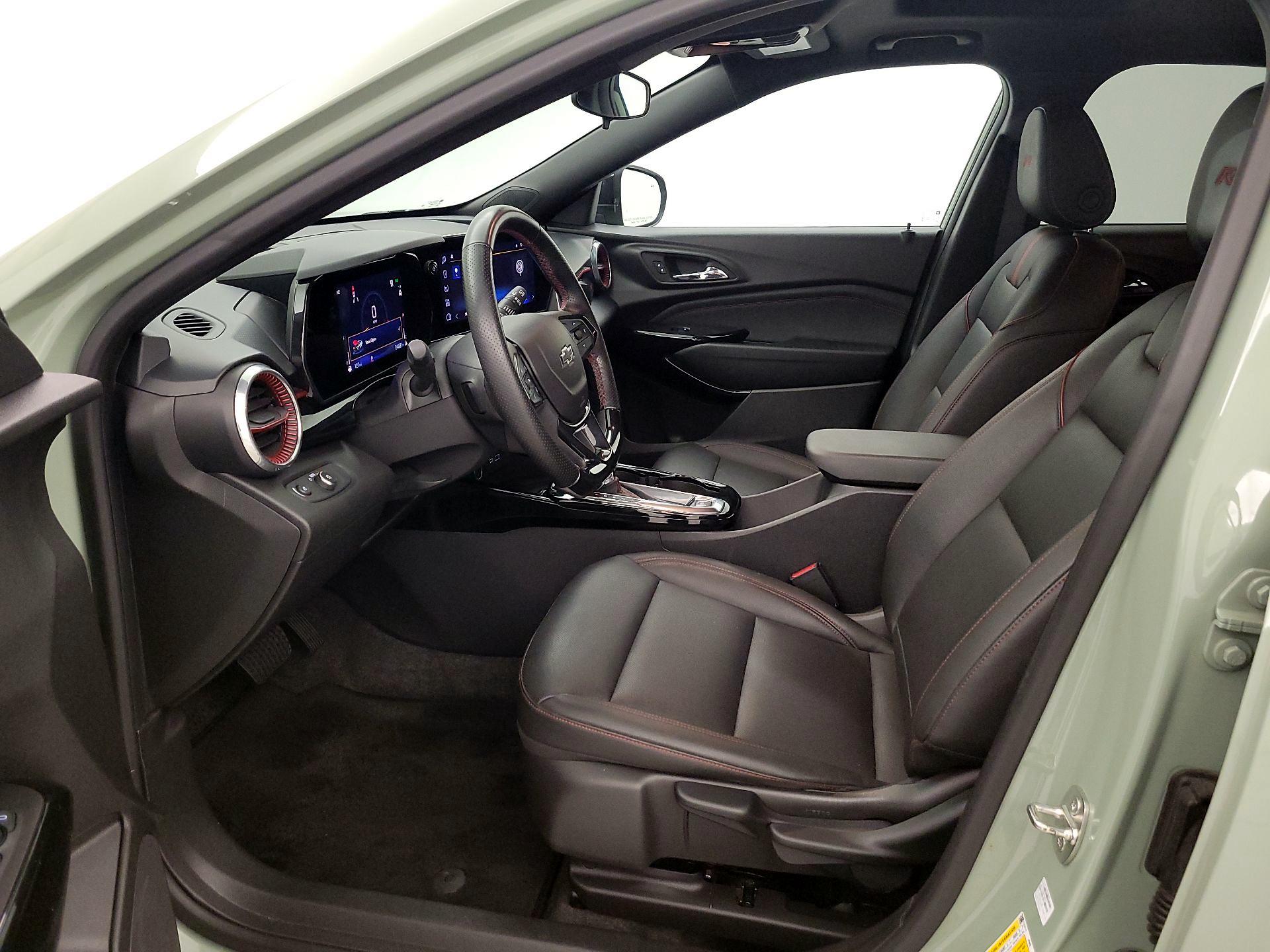 Thumbnail: 2024 Chevrolet Trax - 11