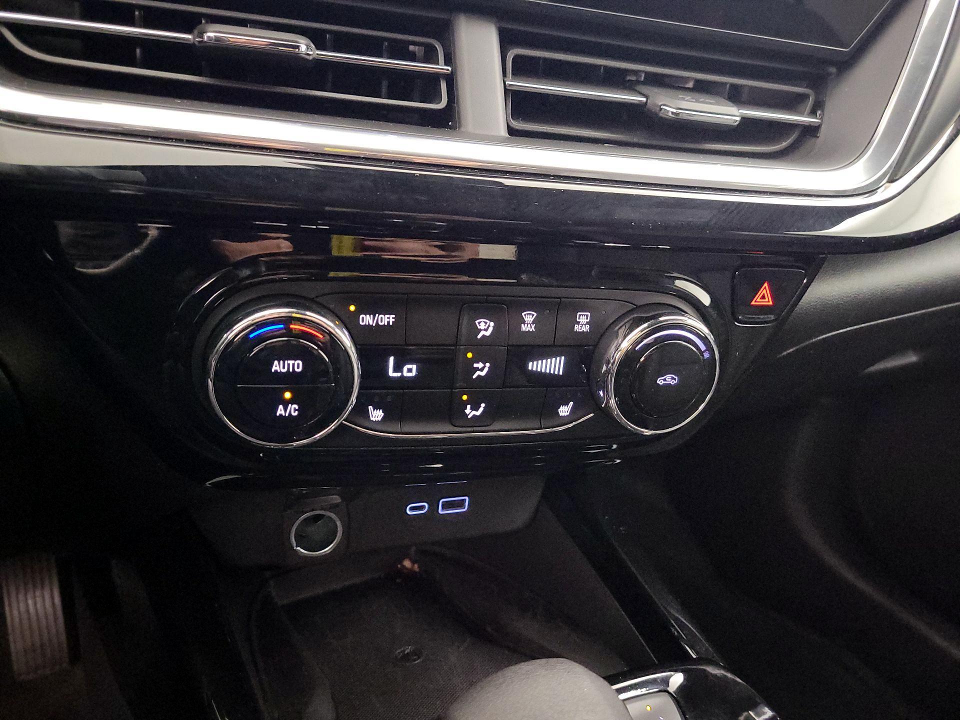 Thumbnail: 2024 Chevrolet Trax - 15