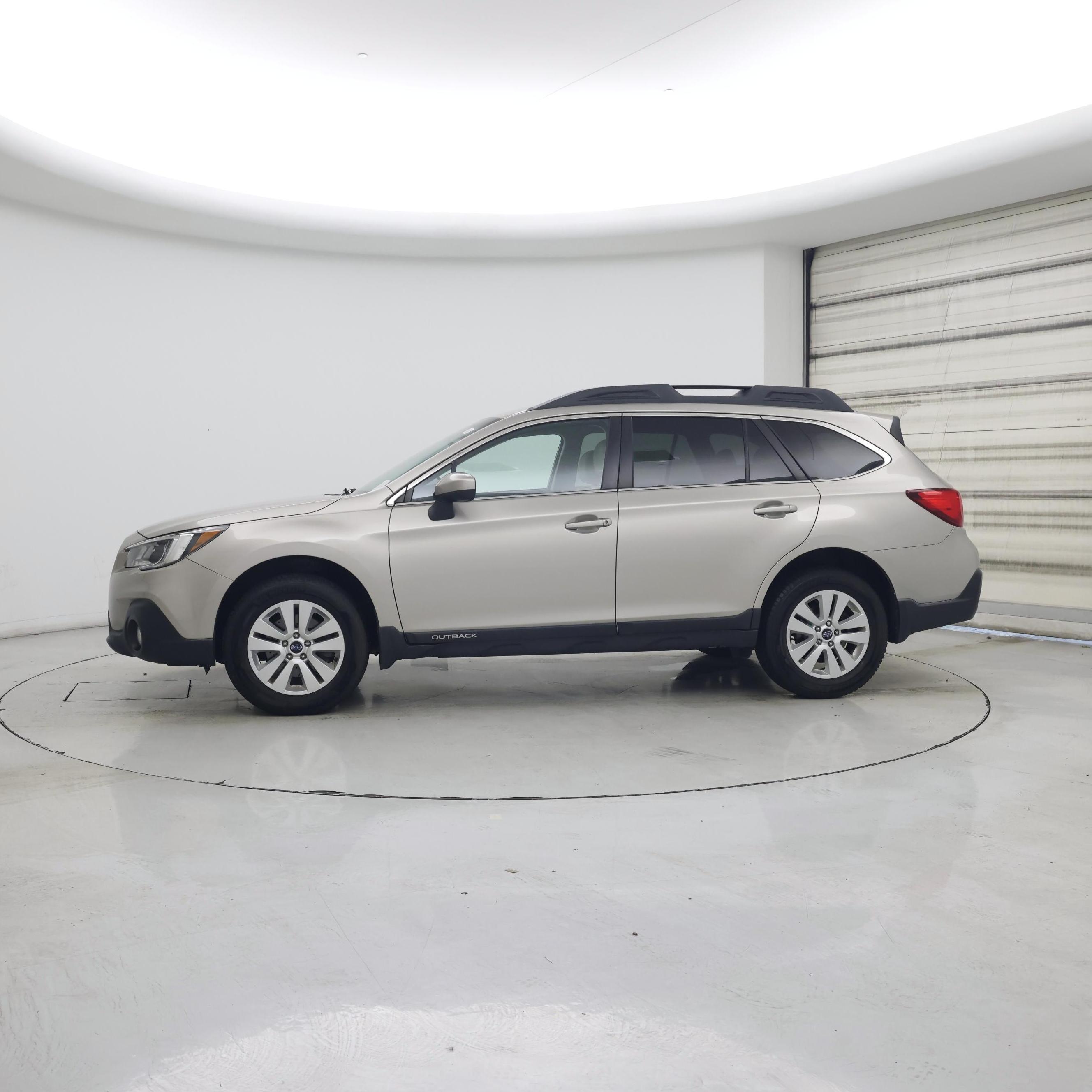 Thumbnail: 2019 Subaru Outback - 3