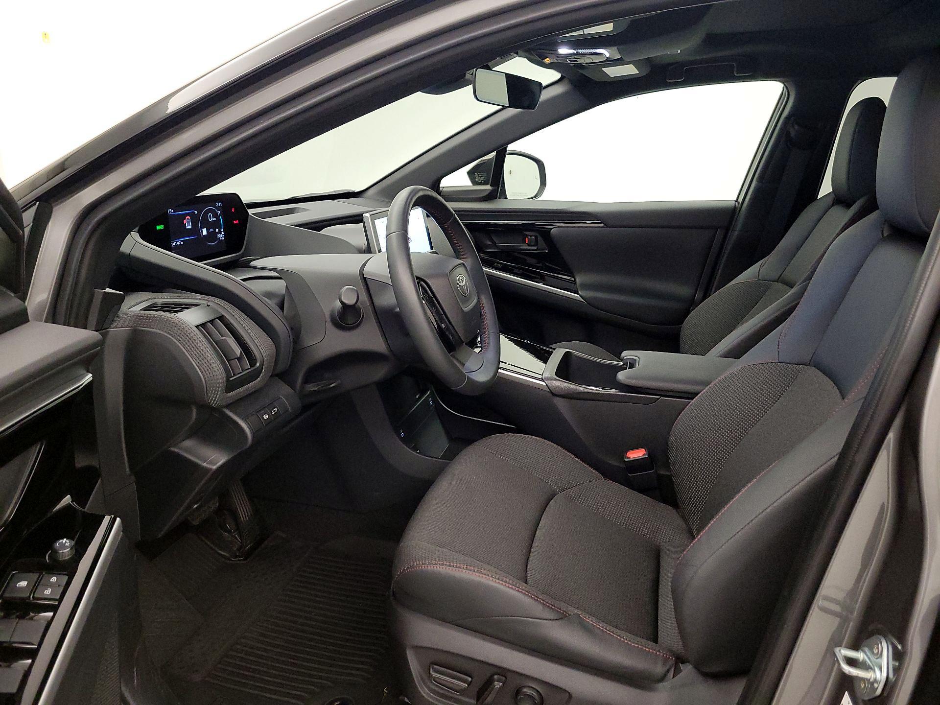 Thumbnail: 2025 Toyota bZ4X - 11