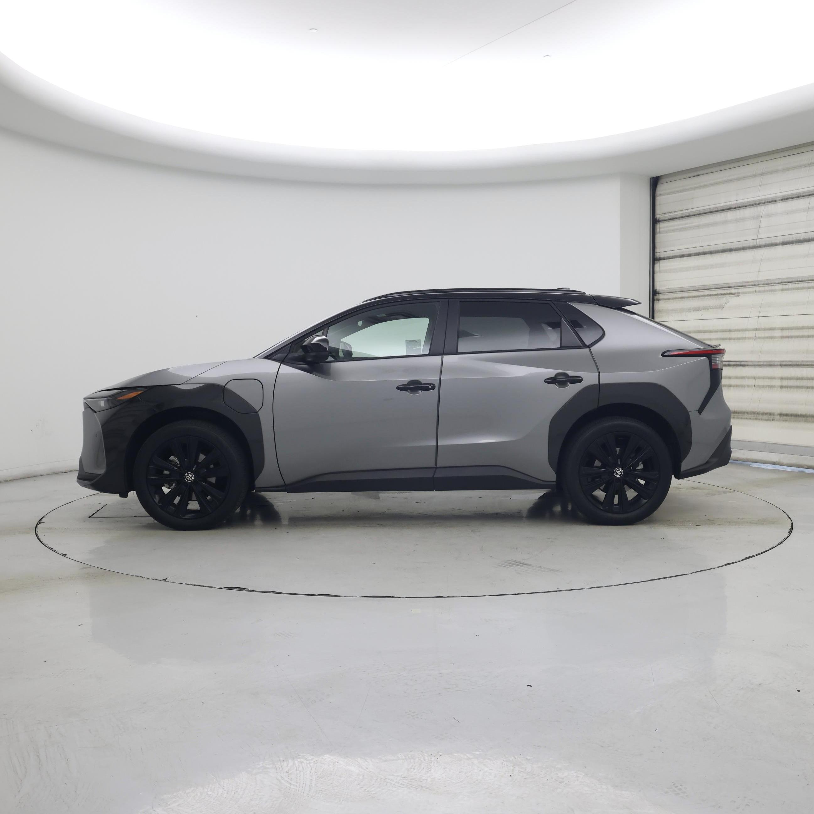 Thumbnail: 2025 Toyota bZ4X - 3