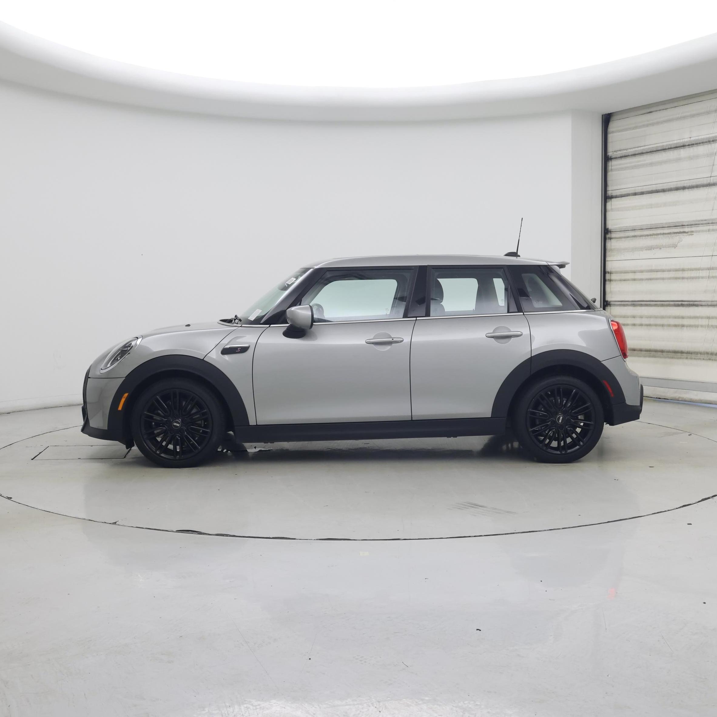 Thumbnail: 2024 MINI Cooper Hardtop - 3