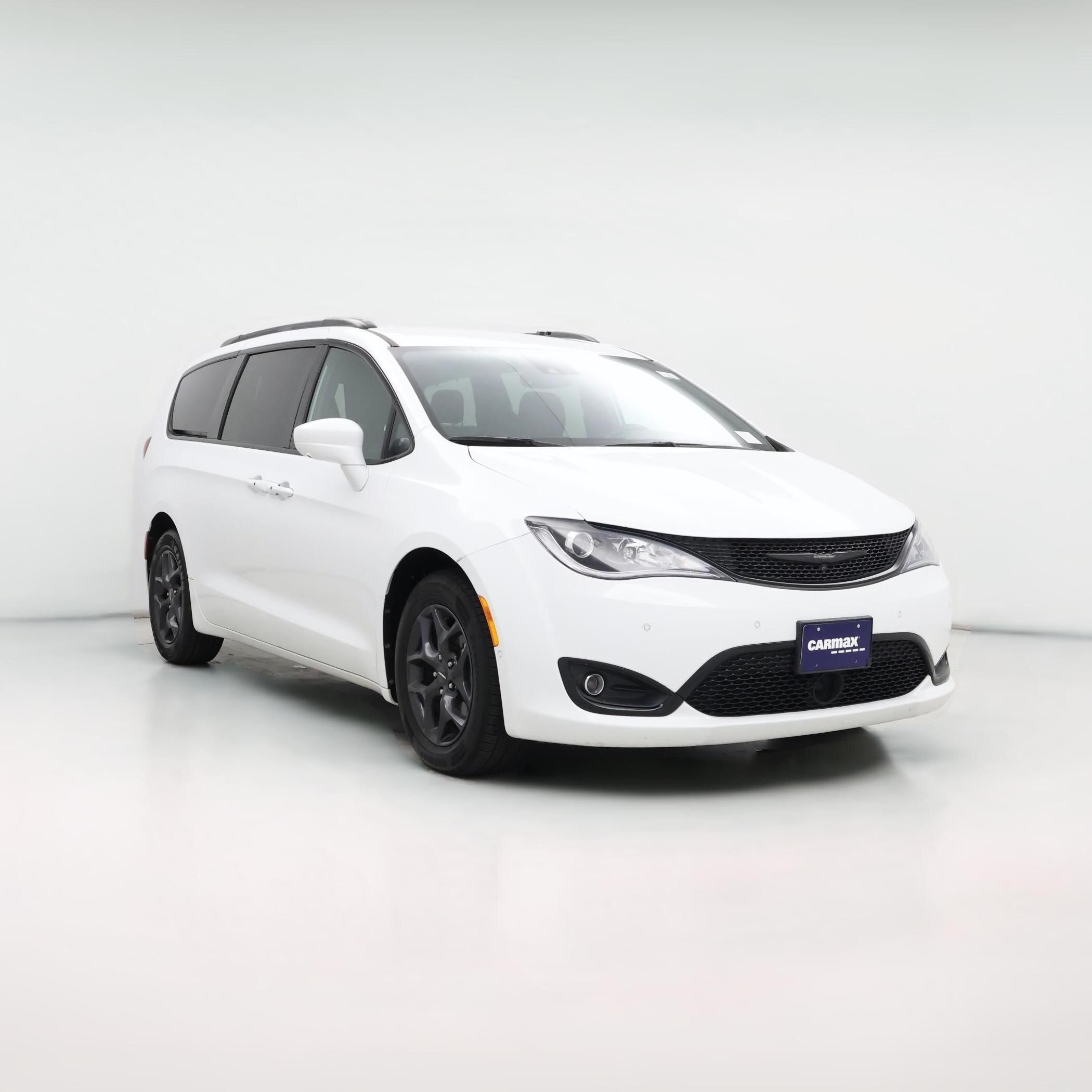 Thumbnail: 2019 Chrysler Pacifica - 1