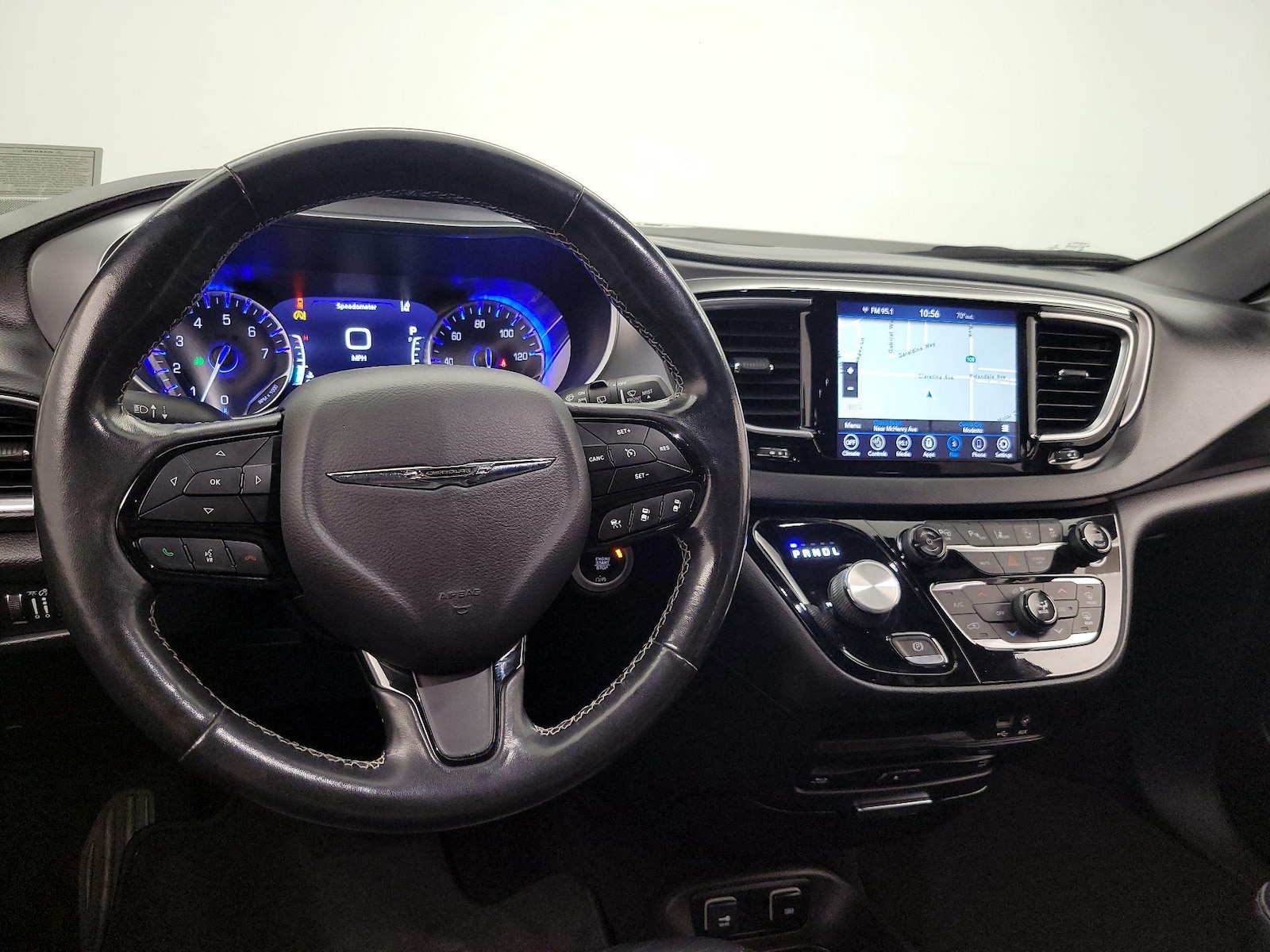 2019 Chrysler Pacifica Touring L Plus - Photo 10