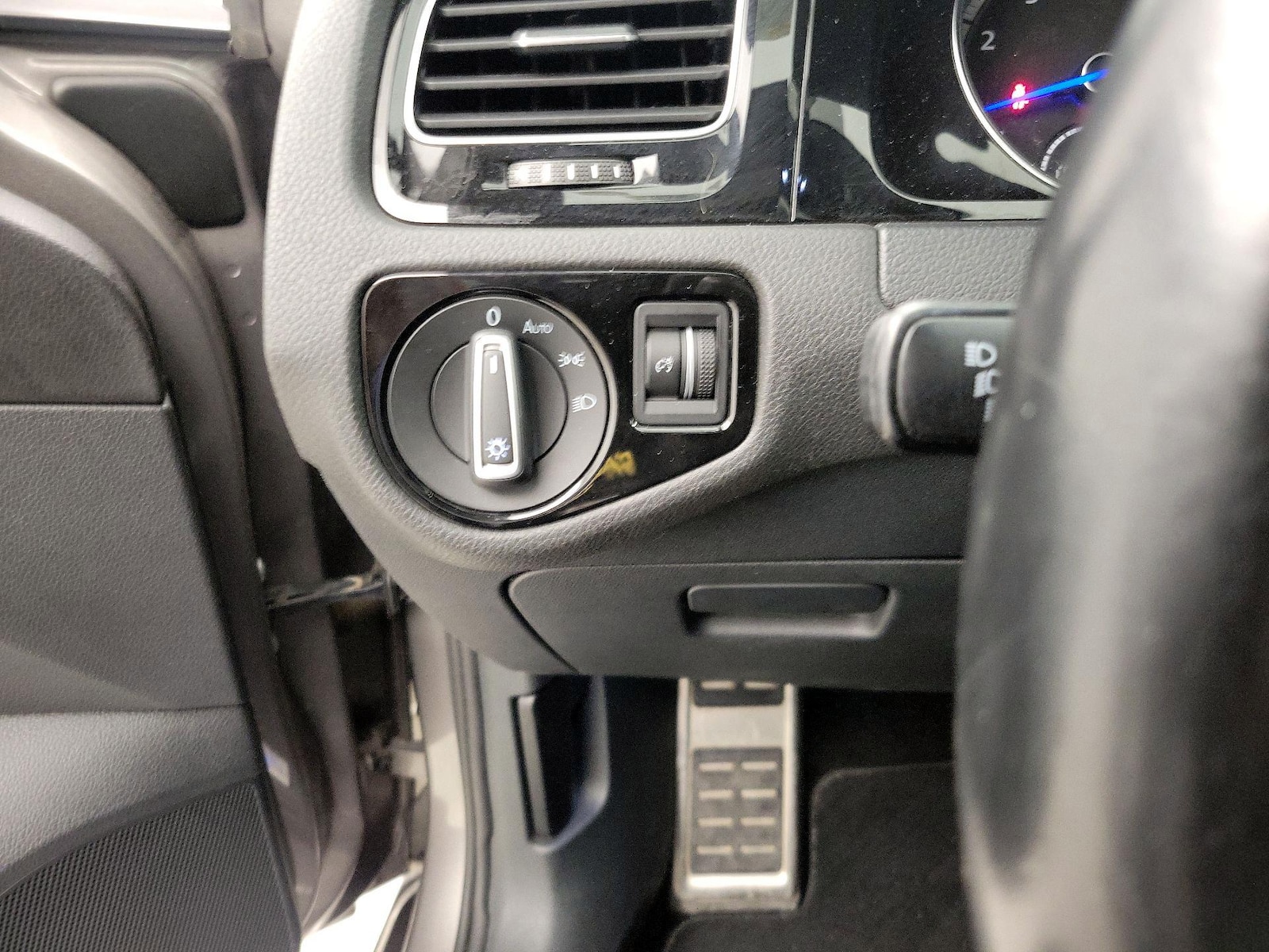 2015 Volkswagen Golf R R - Photo 14