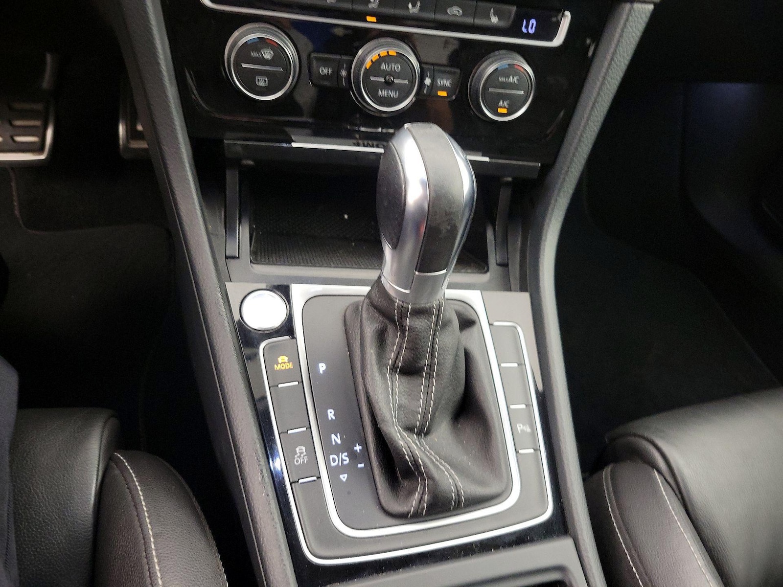 2015 Volkswagen Golf R R - Photo 18