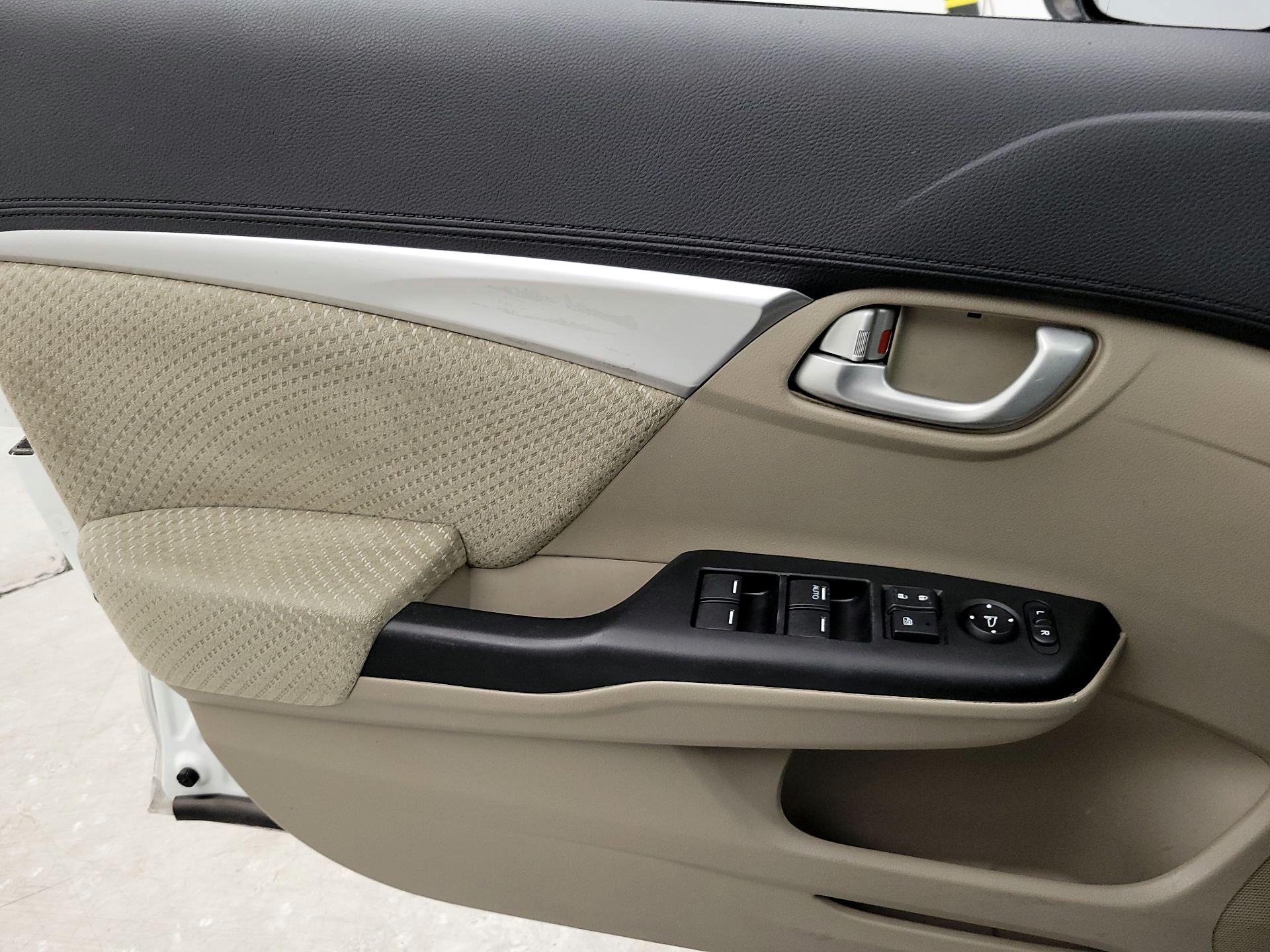 Thumbnail: 2015 Honda Civic - 12