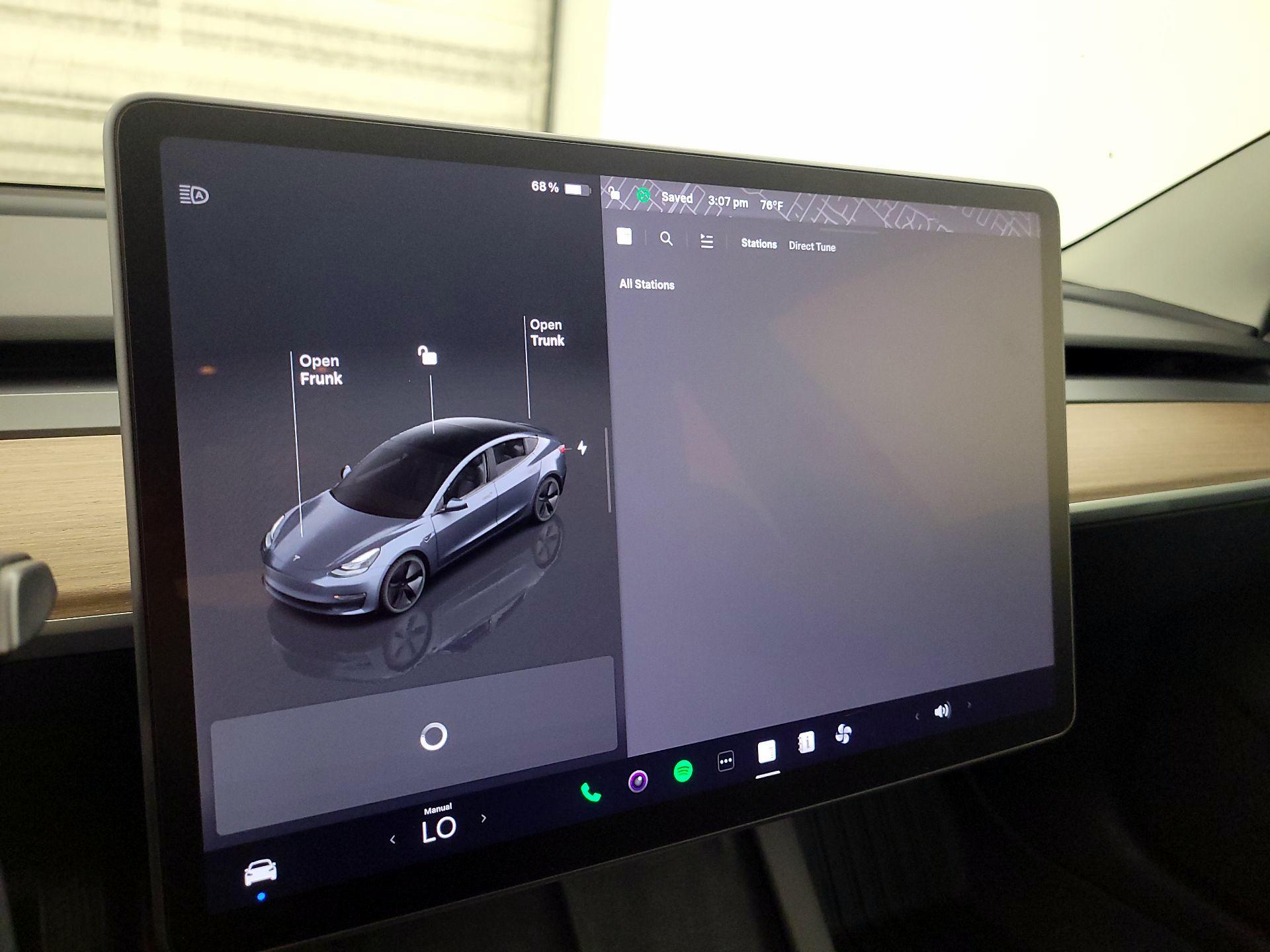 Thumbnail: 2023 Tesla Model 3 - 15