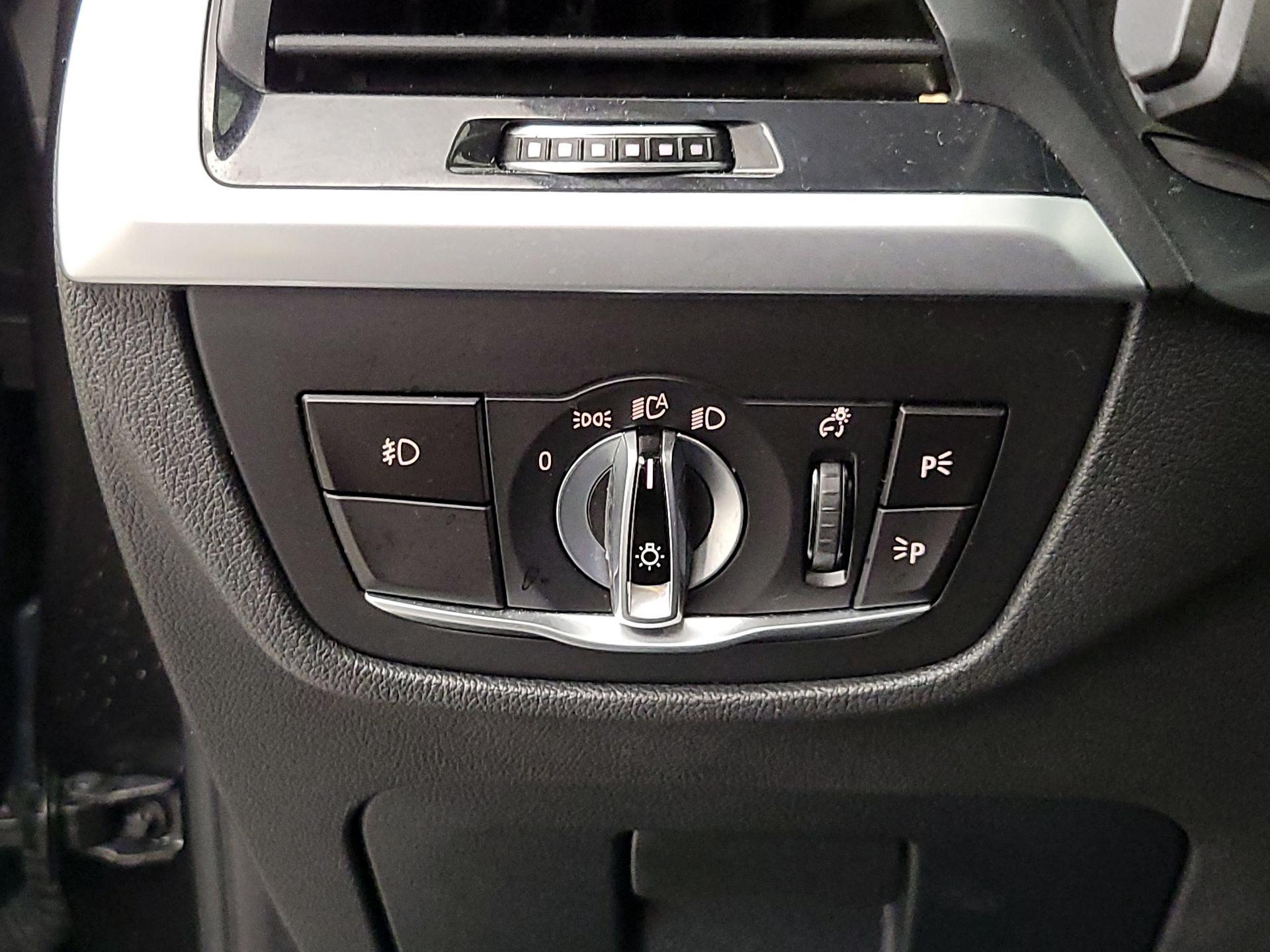 Thumbnail: 2019 BMW X3 - 13