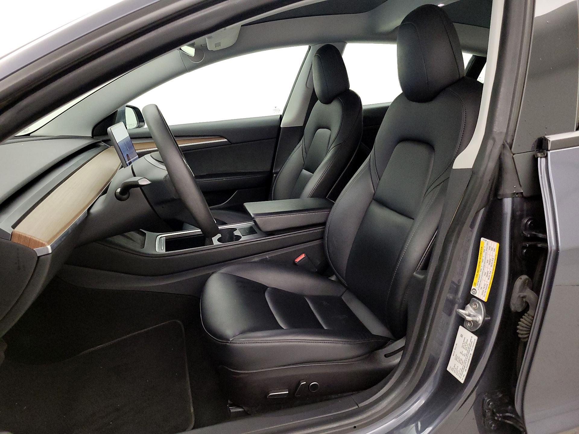 Thumbnail: 2021 Tesla Model 3 - 11