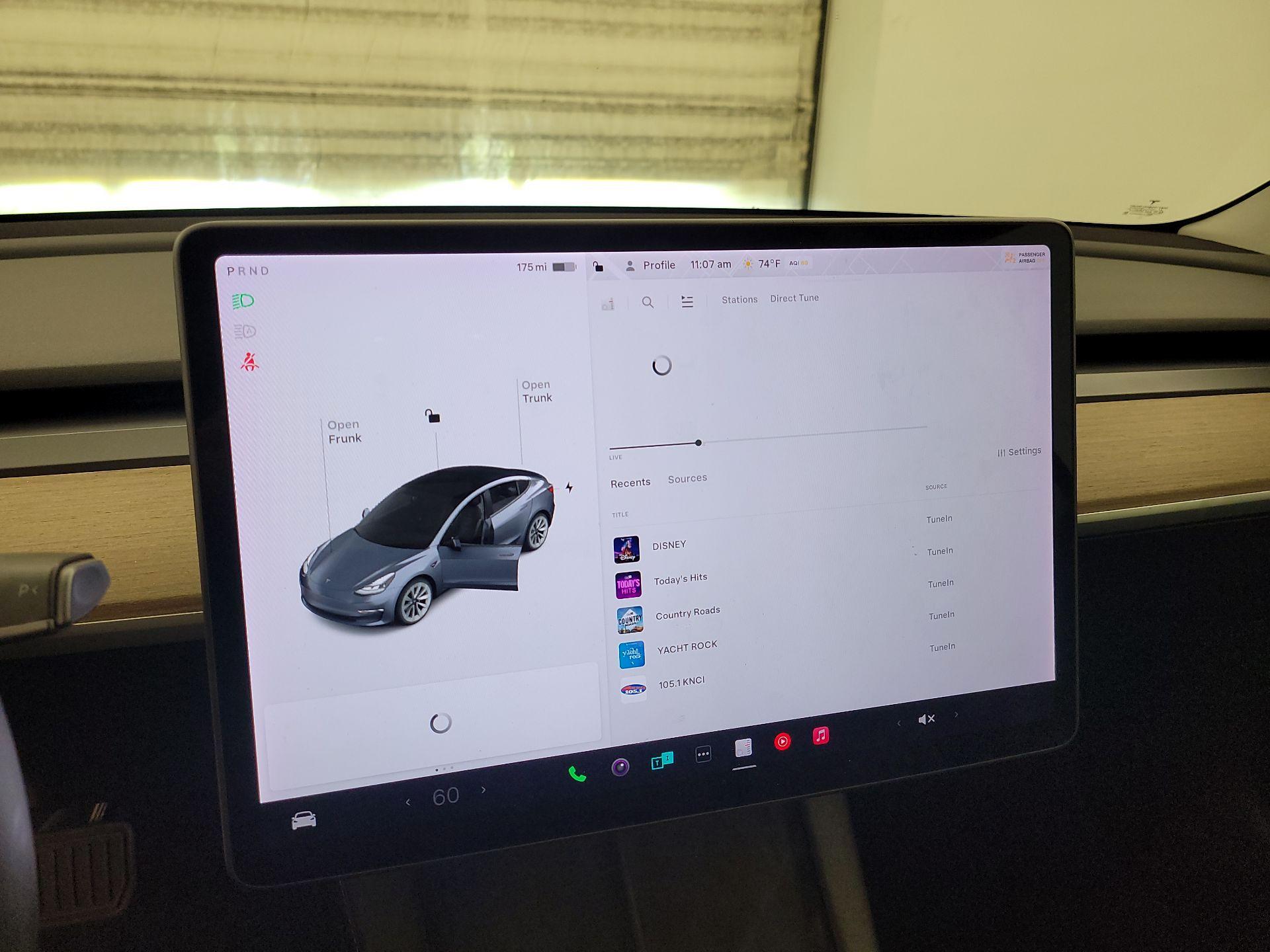 Thumbnail: 2021 Tesla Model 3 - 15