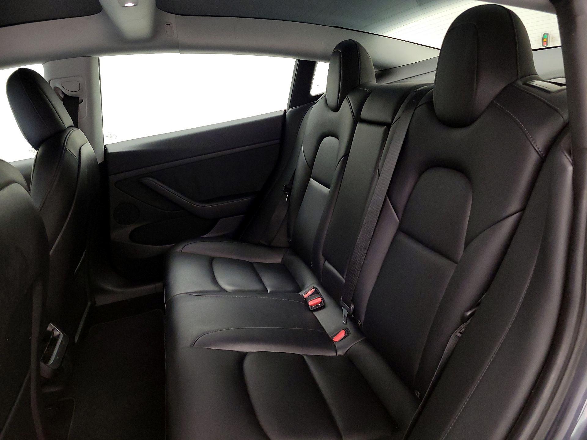 Thumbnail: 2021 Tesla Model 3 - 18