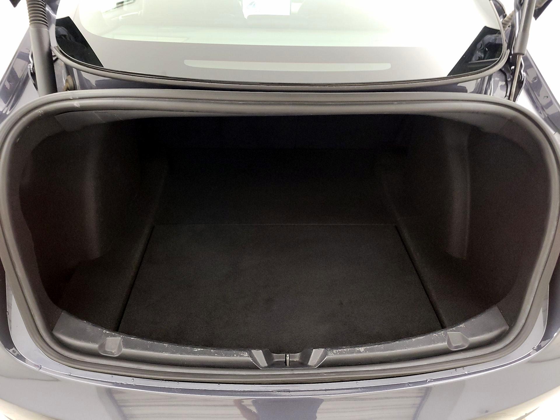 Thumbnail: 2021 Tesla Model 3 - 19