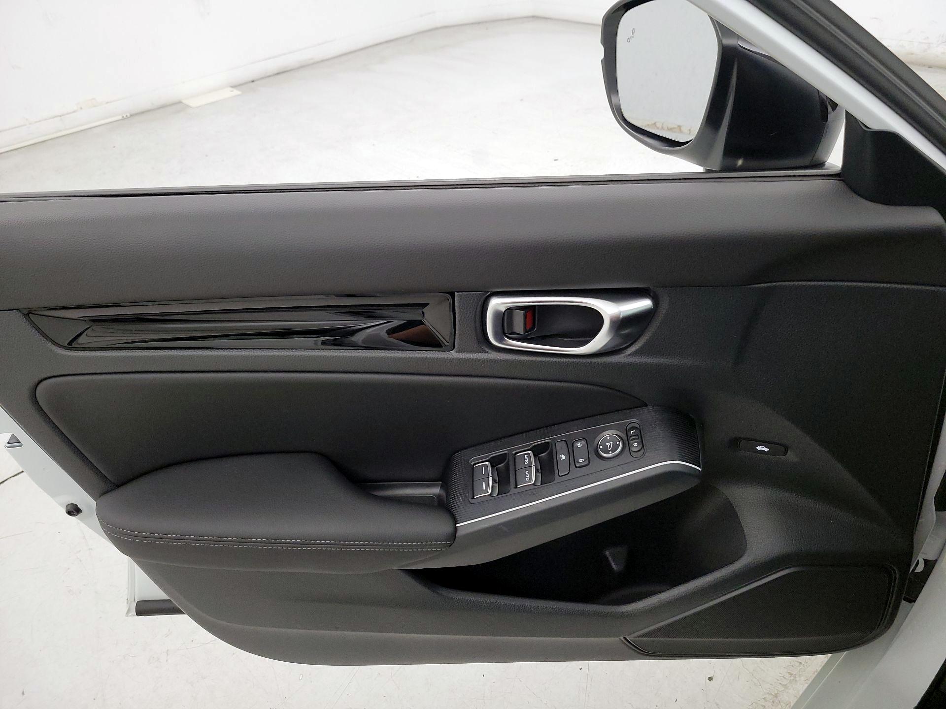 Thumbnail: 2026 Honda Civic - 12