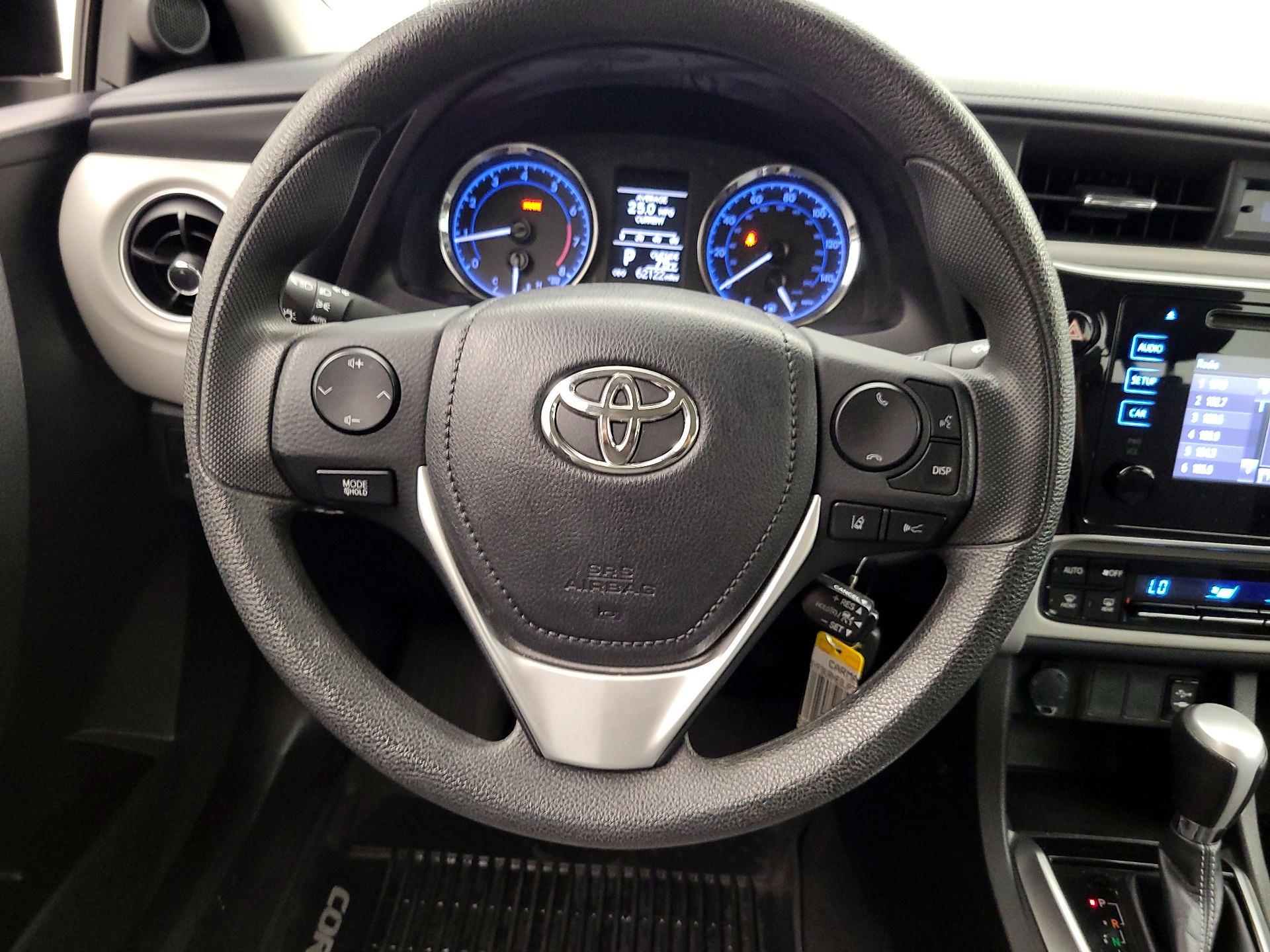 Thumbnail: 2018 Toyota Corolla - 10