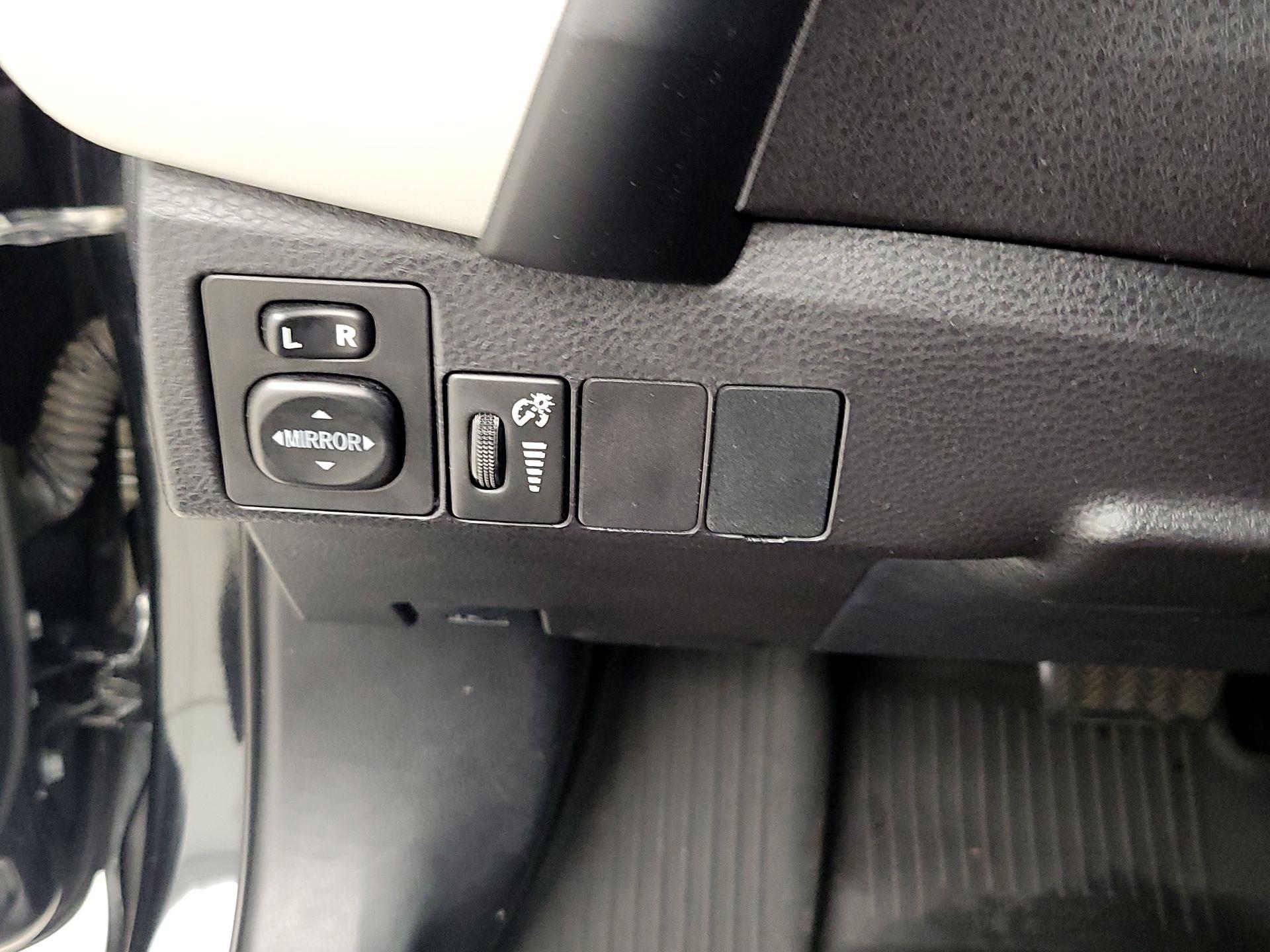 Thumbnail: 2018 Toyota Corolla - 13