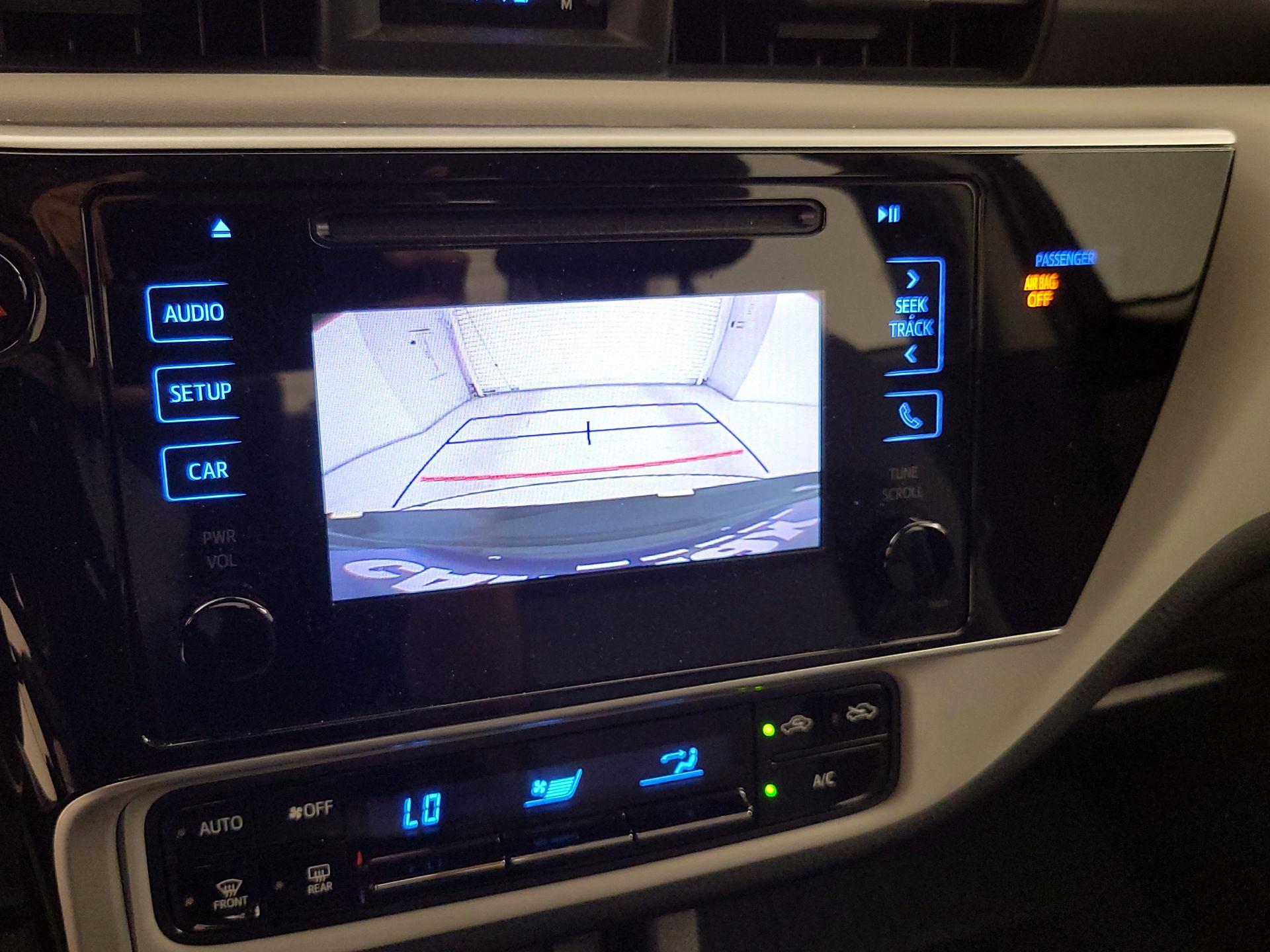 Thumbnail: 2018 Toyota Corolla - 14