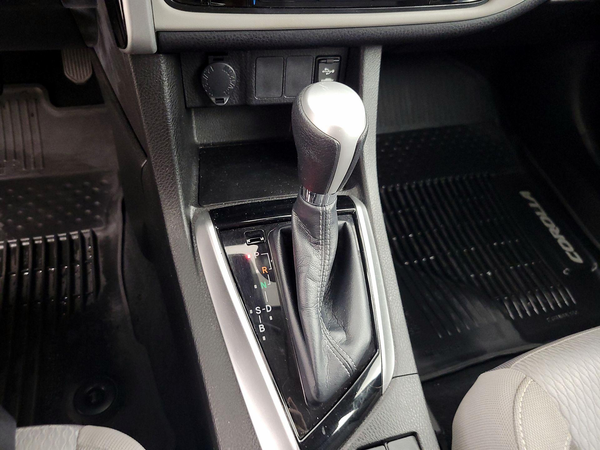 Thumbnail: 2018 Toyota Corolla - 17