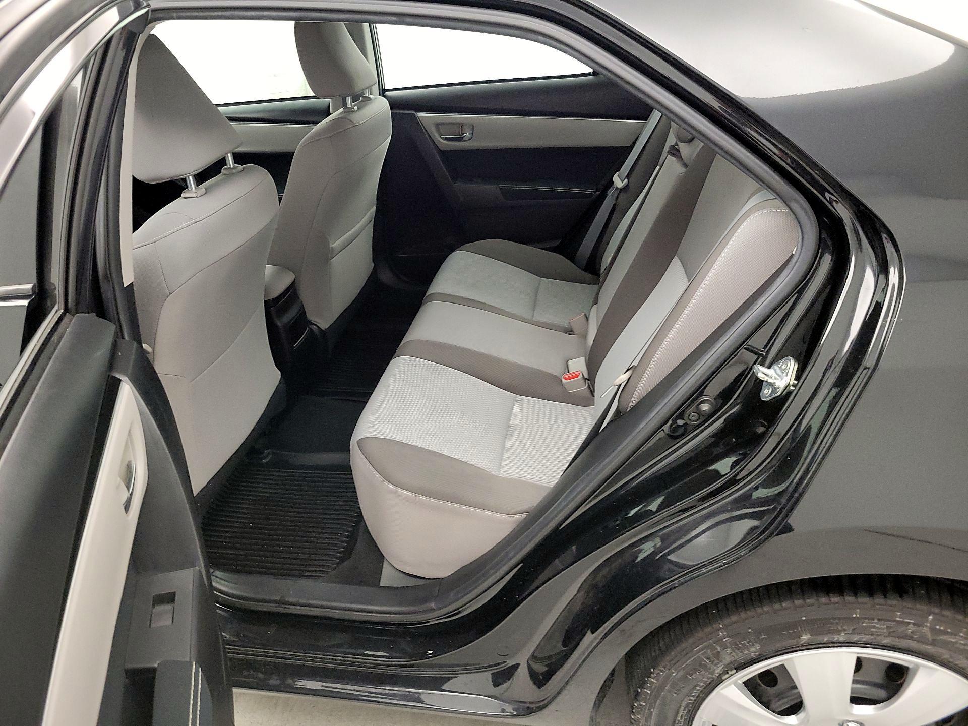 Thumbnail: 2018 Toyota Corolla - 19