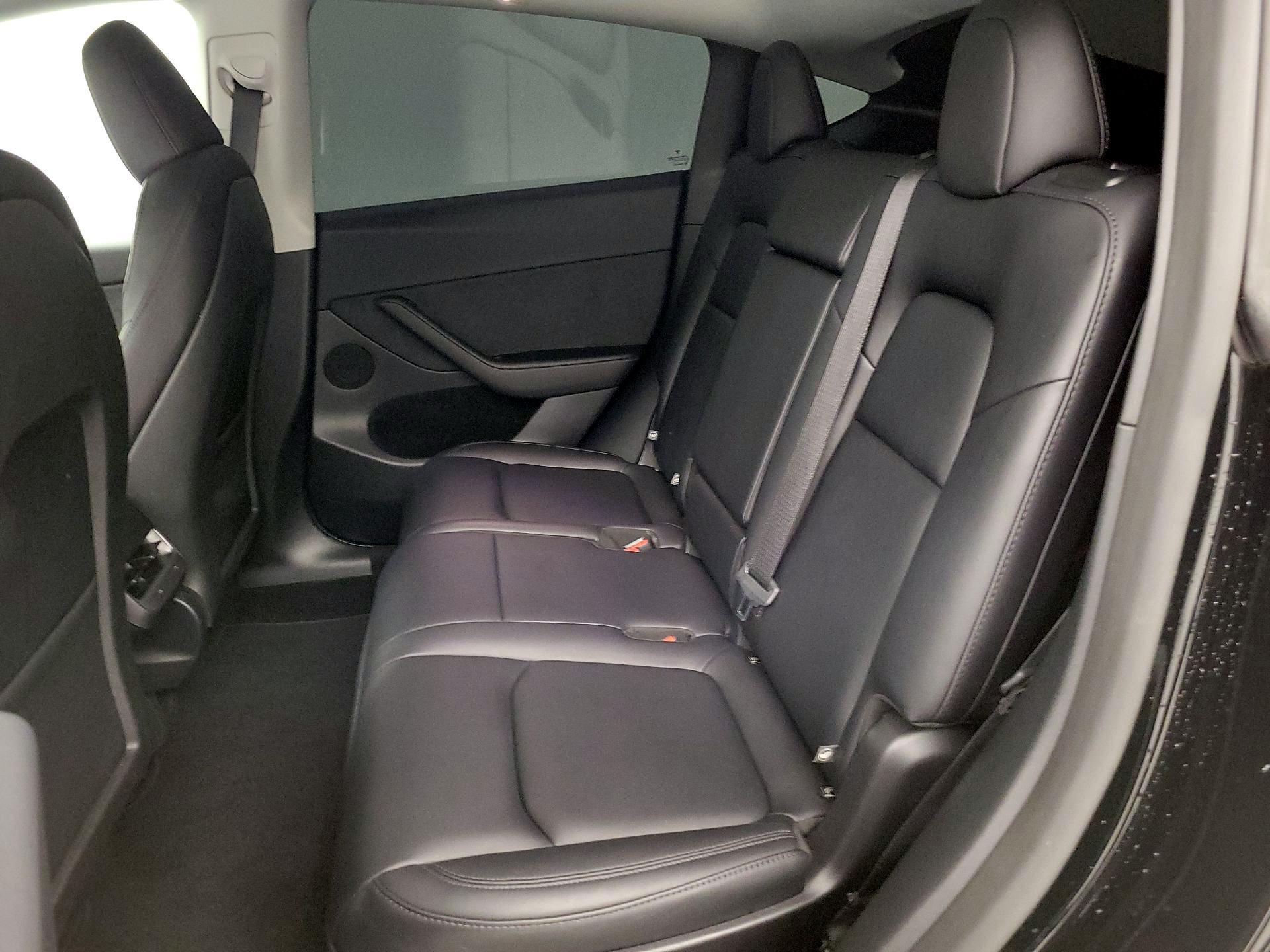 Thumbnail: 2025 Tesla Model Y - 18