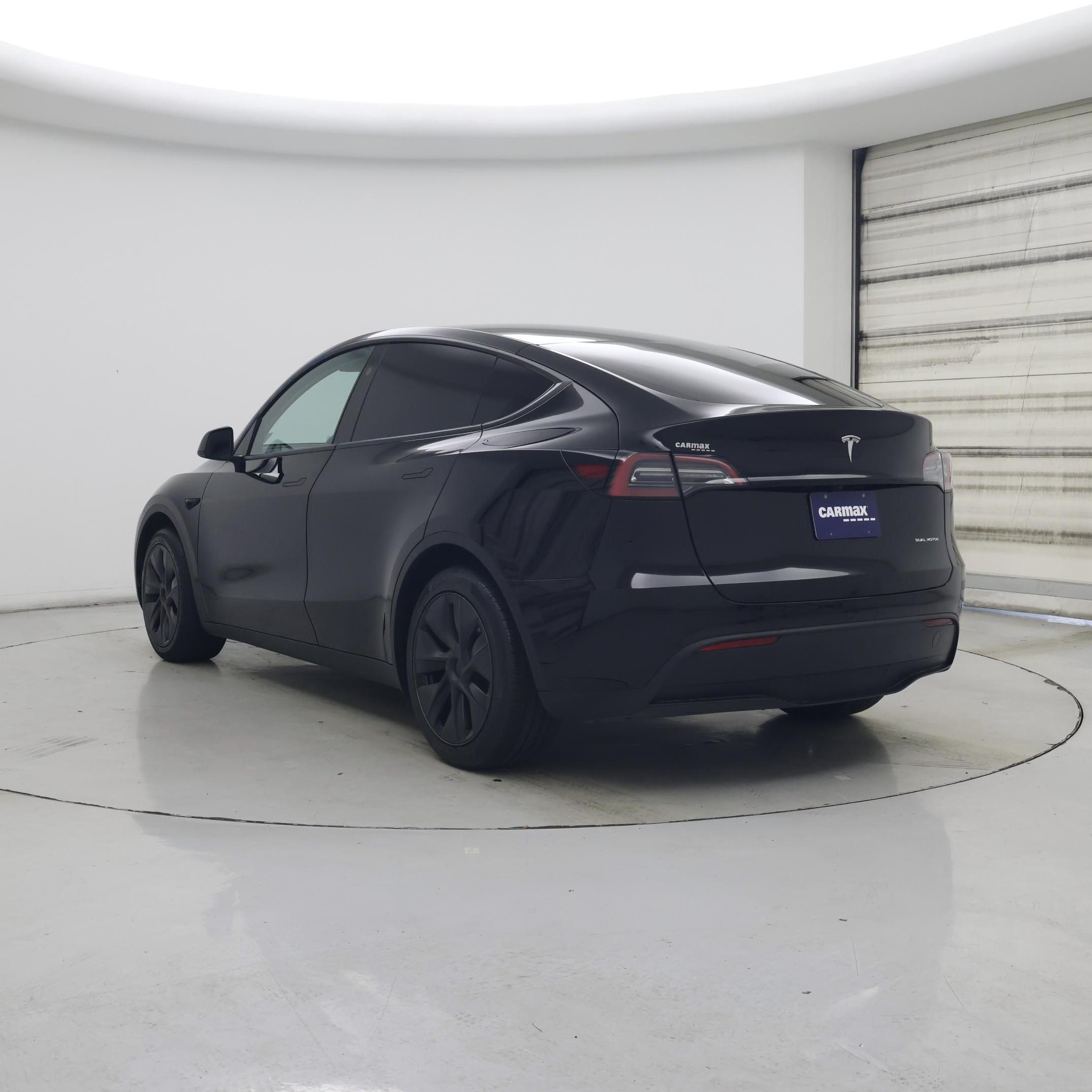Thumbnail: 2025 Tesla Model Y - 2