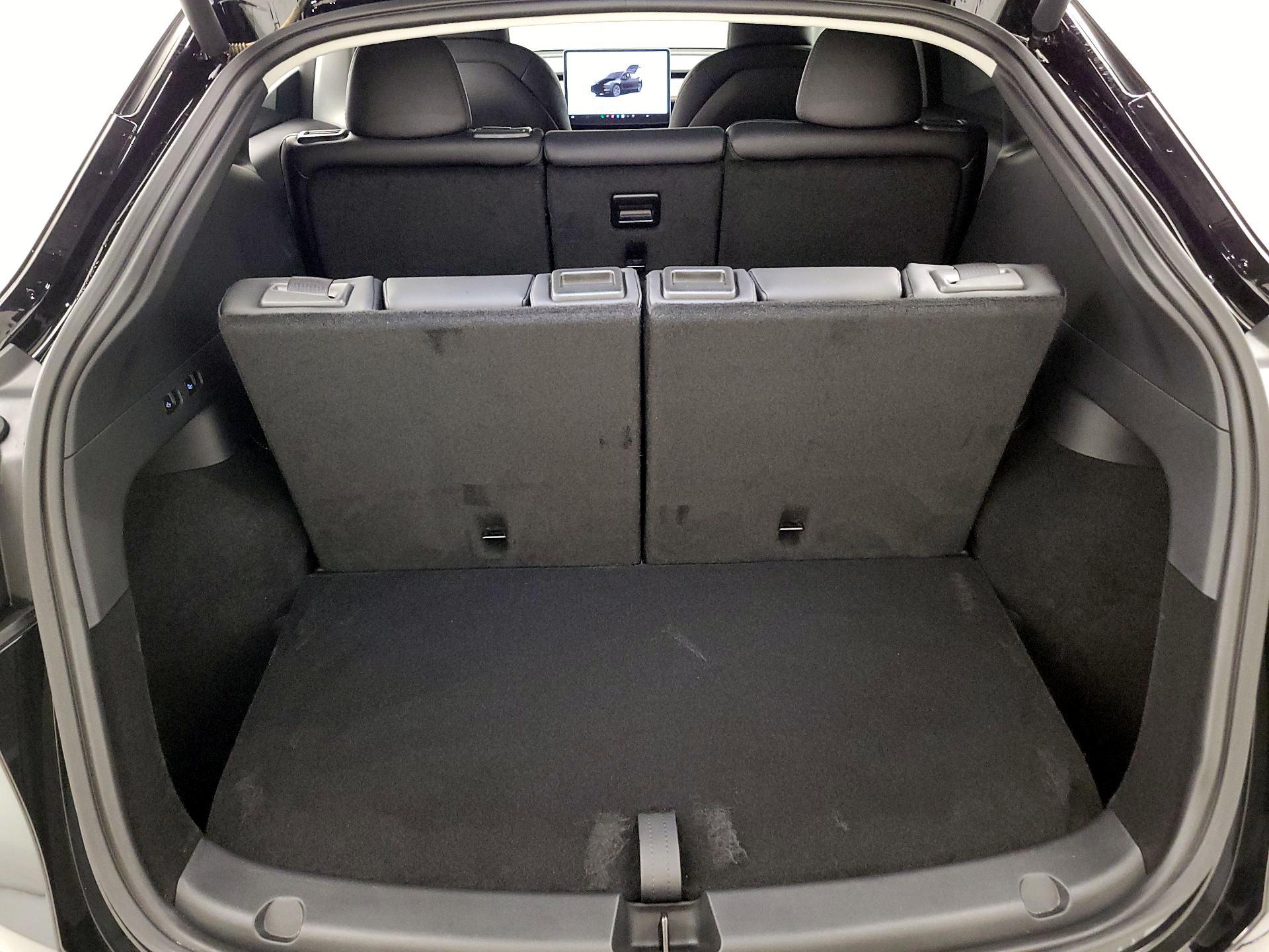 Thumbnail: 2025 Tesla Model Y - 20