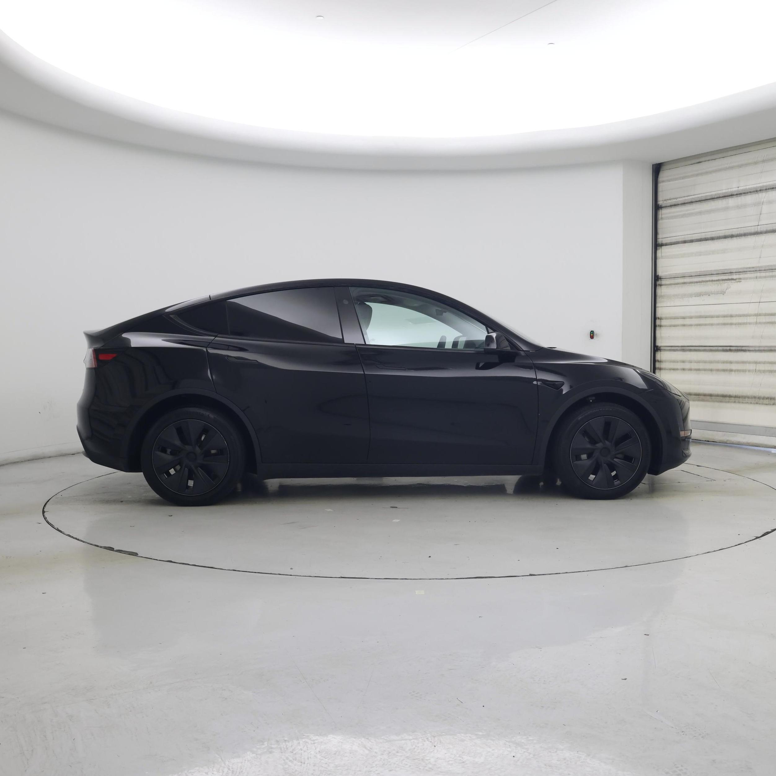 Thumbnail: 2025 Tesla Model Y - 7