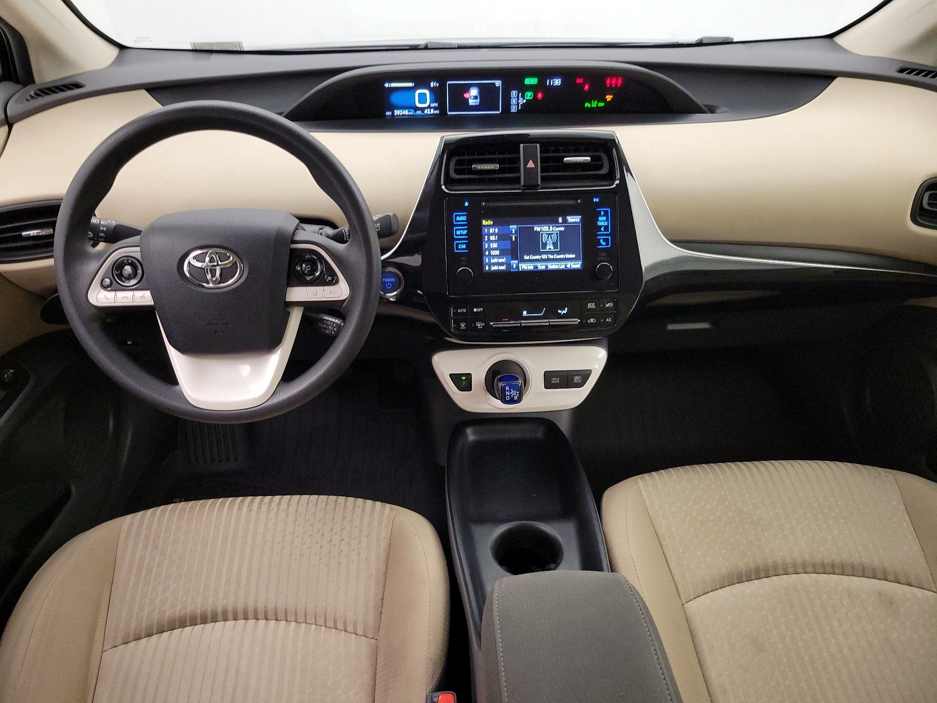 Thumbnail: 2018 Toyota Prius - 9