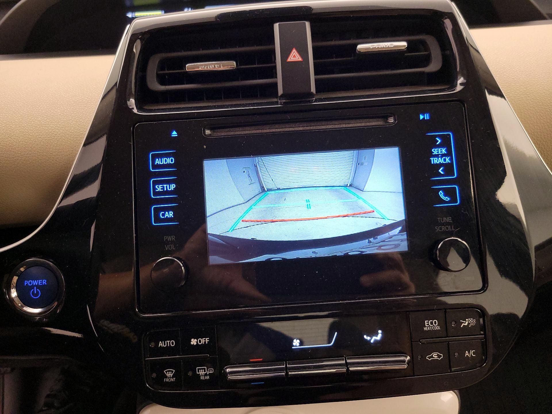 Thumbnail: 2018 Toyota Prius - 14