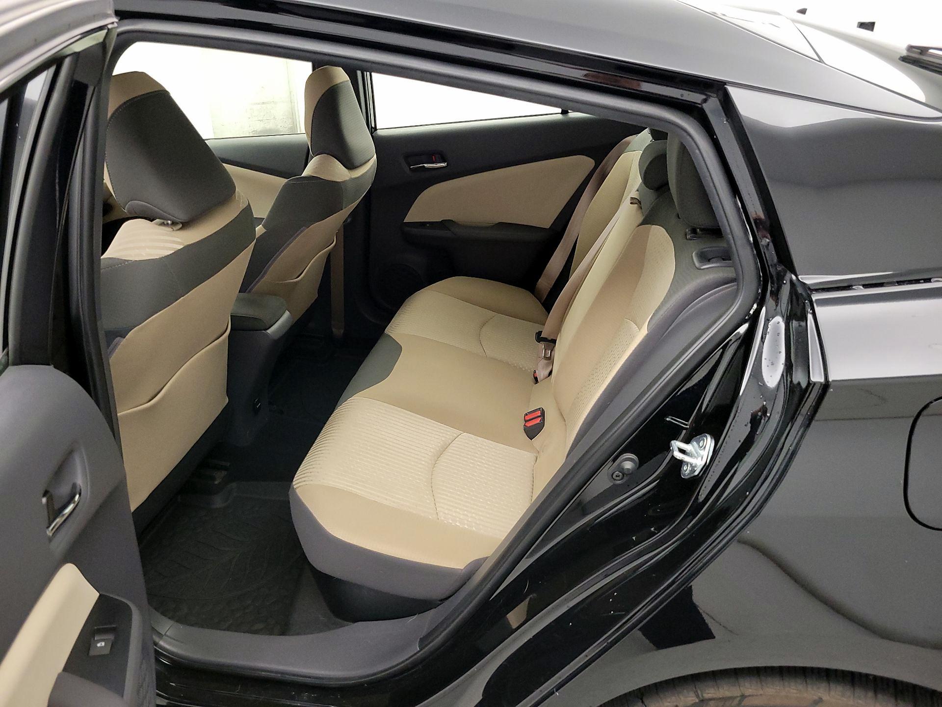 Thumbnail: 2018 Toyota Prius - 19