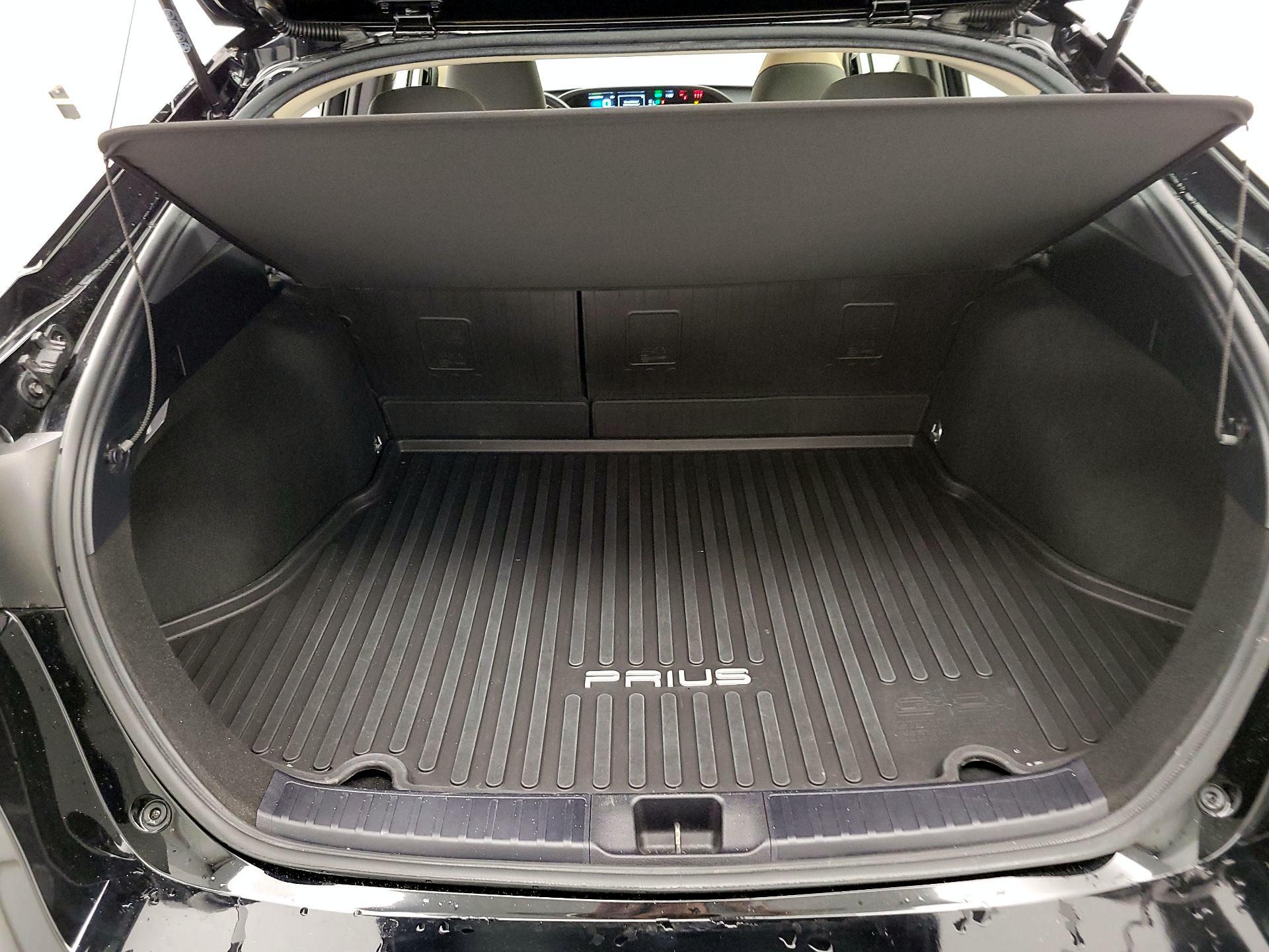 Thumbnail: 2018 Toyota Prius - 20