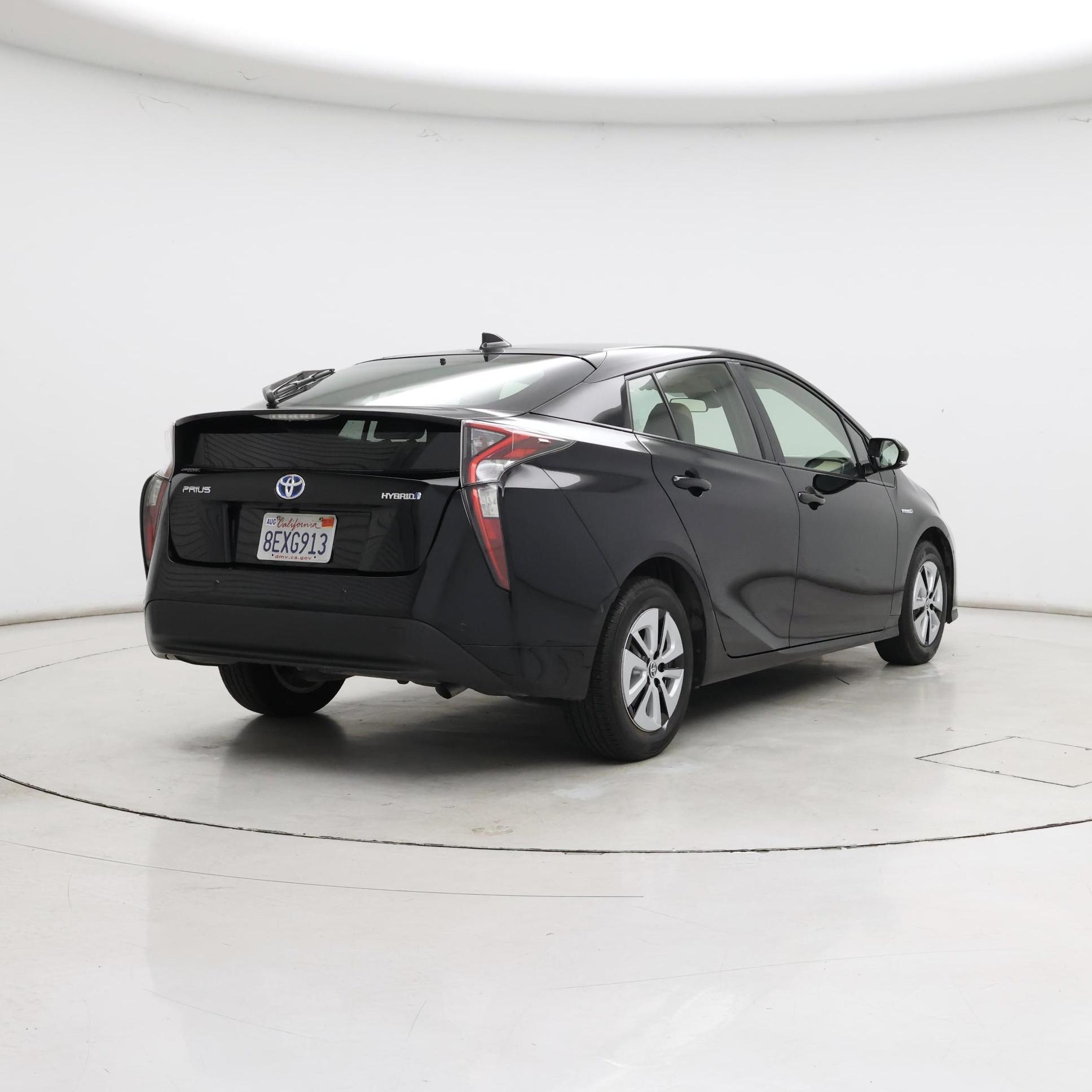 Thumbnail: 2018 Toyota Prius - 8