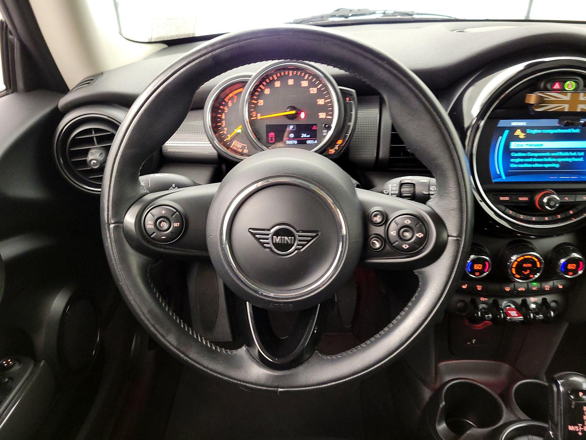 Thumbnail: 2020 MINI Cooper Hardtop - 10