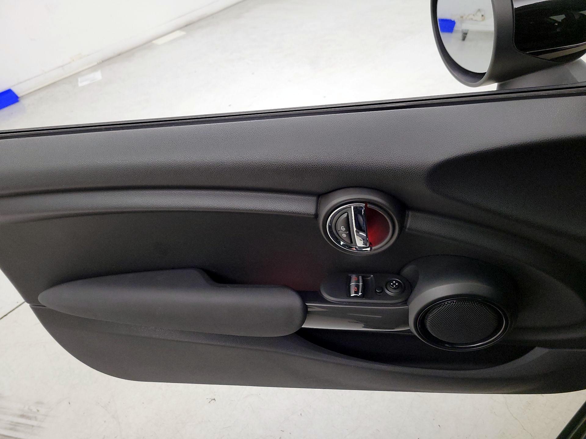 Thumbnail: 2020 MINI Cooper Hardtop - 12