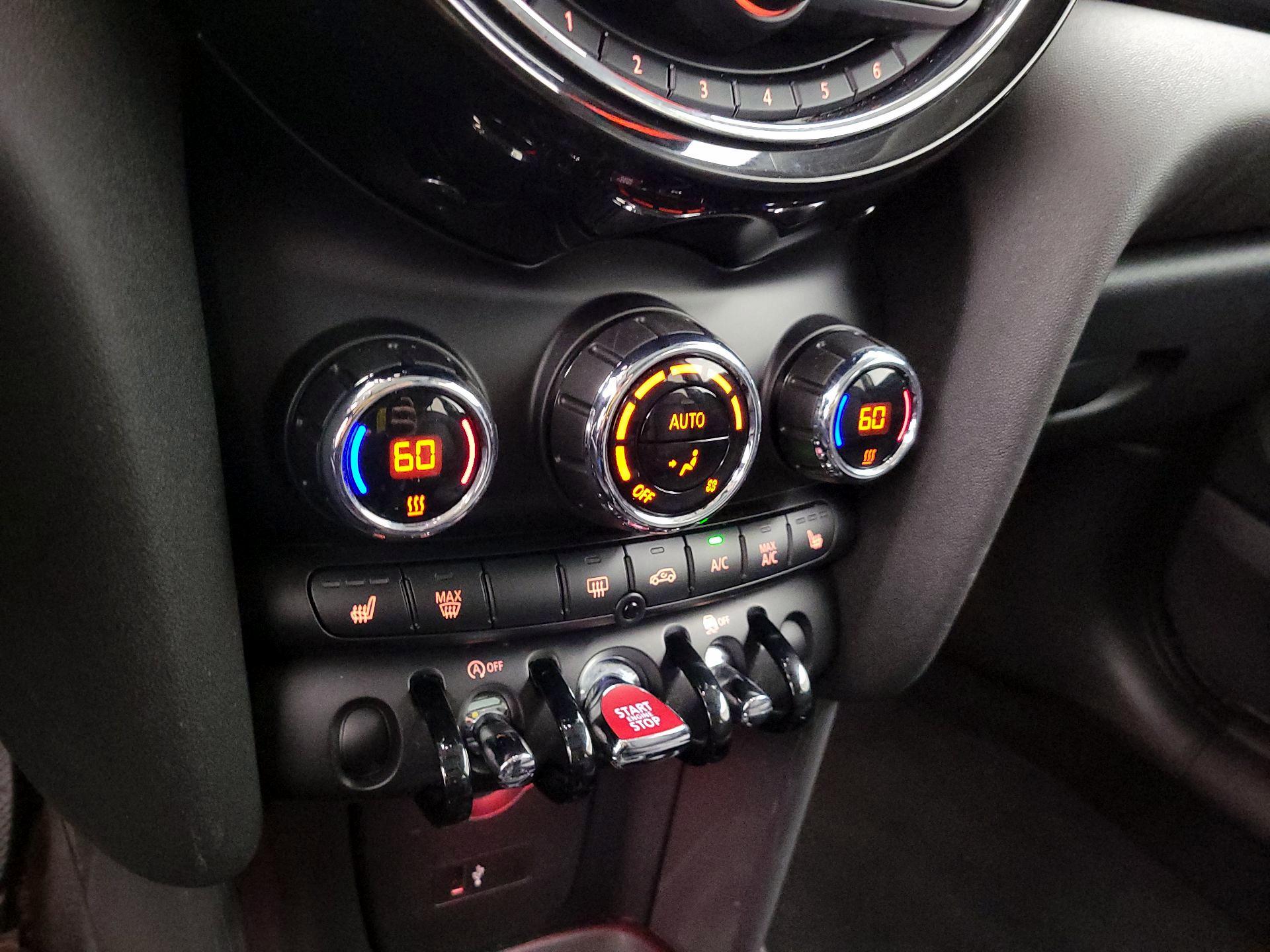 Thumbnail: 2020 MINI Cooper Hardtop - 15