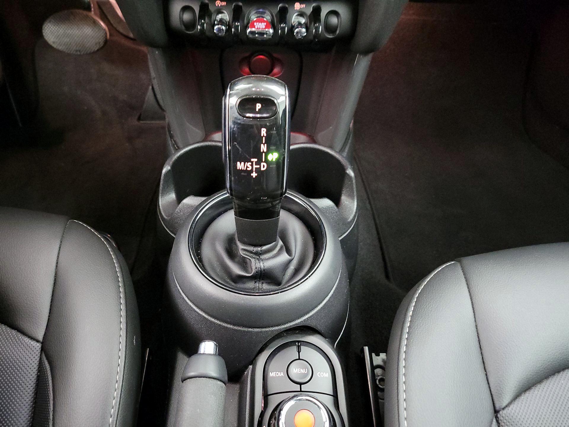 Thumbnail: 2020 MINI Cooper Hardtop - 16