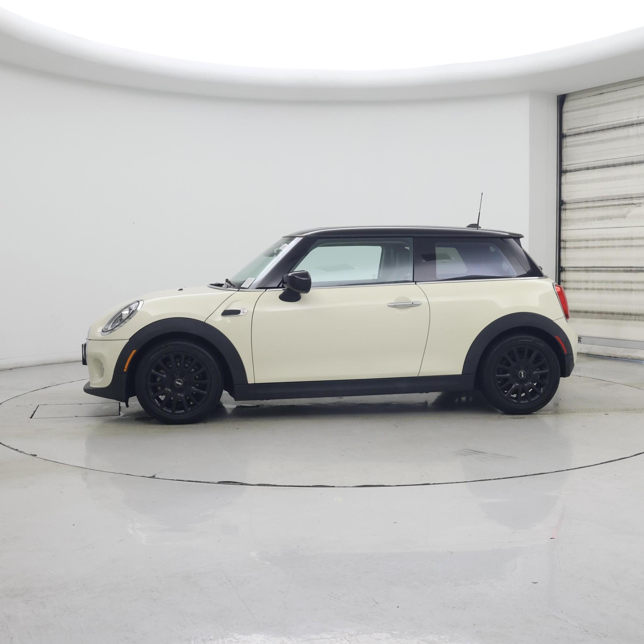 Thumbnail: 2020 MINI Cooper Hardtop - 3
