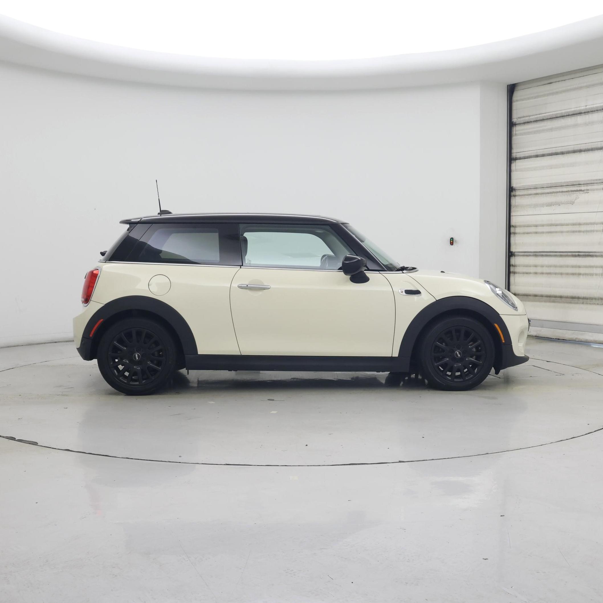 Thumbnail: 2020 MINI Cooper Hardtop - 7