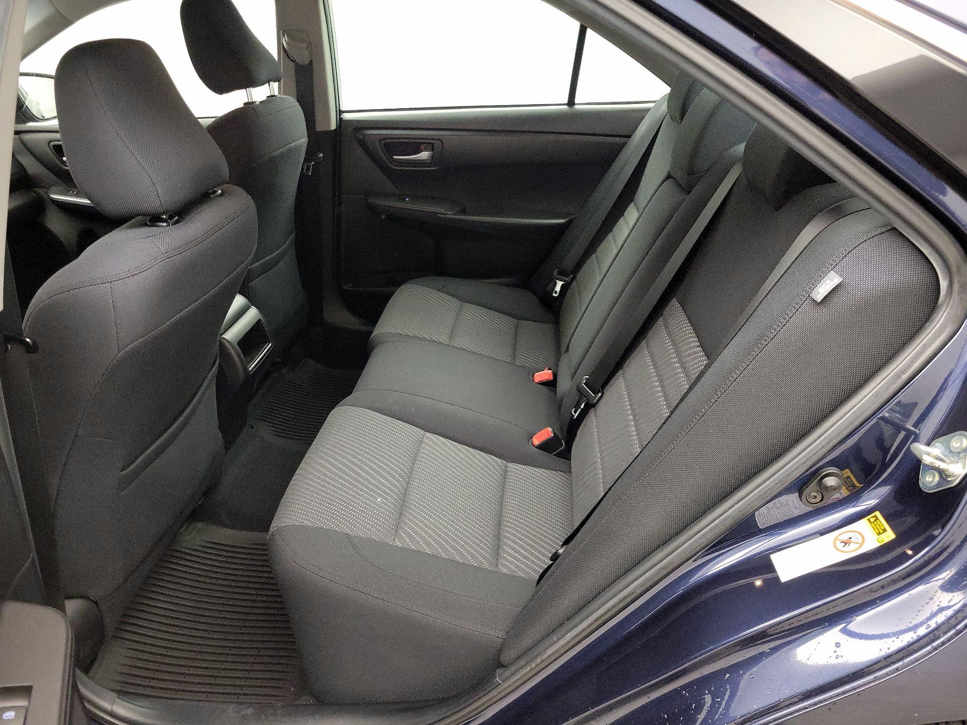 Thumbnail: 2015 Toyota Camry - 19