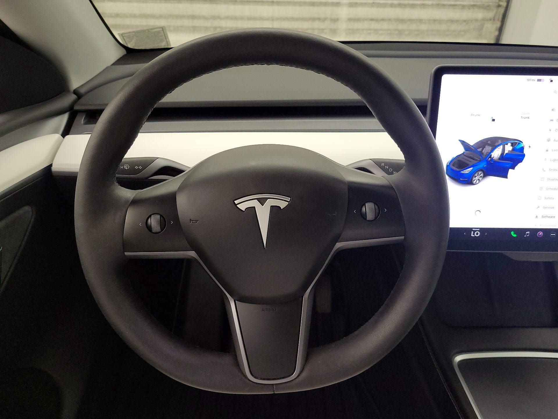 Thumbnail: 2023 Tesla Model Y - 10