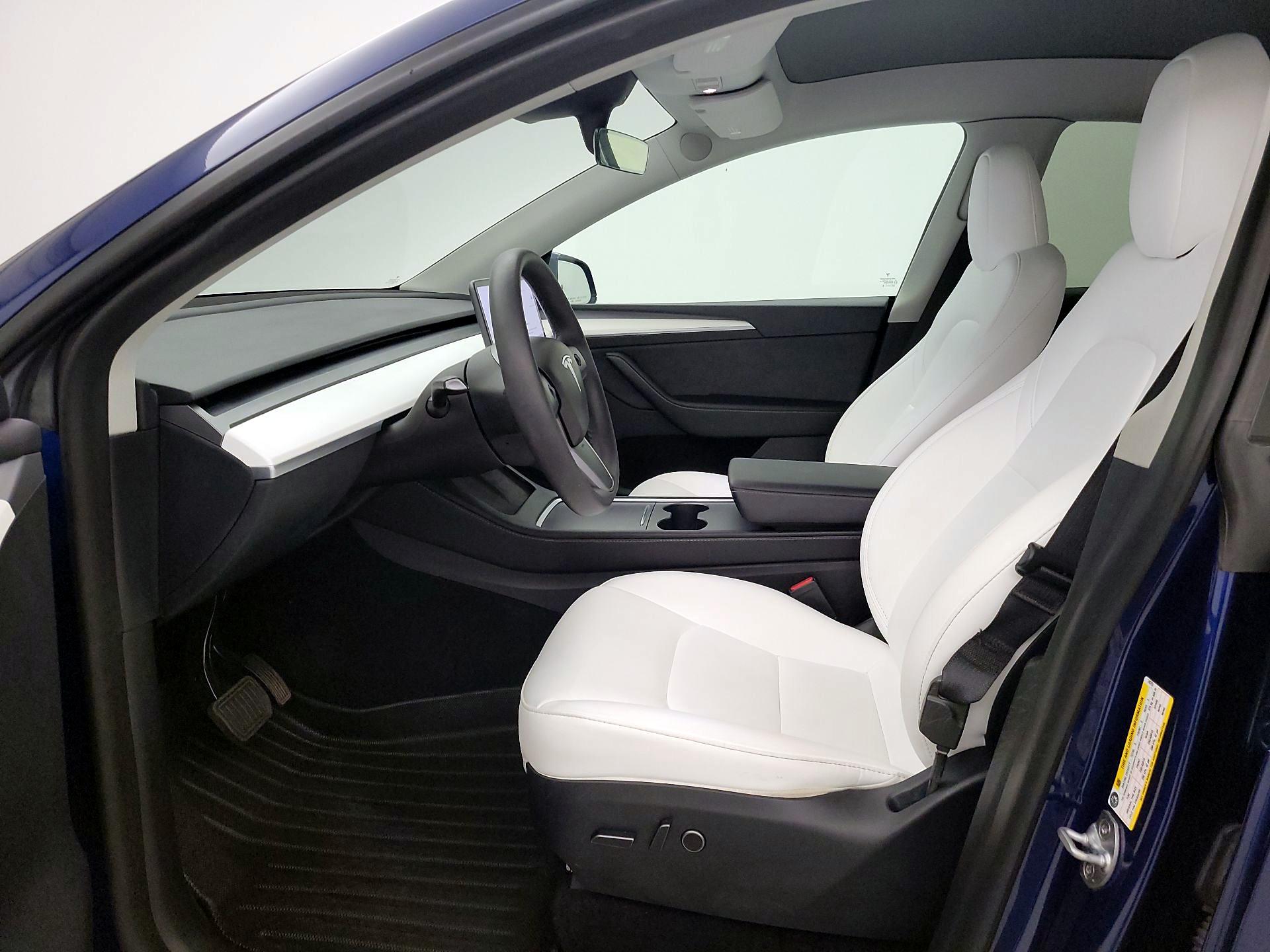 Thumbnail: 2023 Tesla Model Y - 11