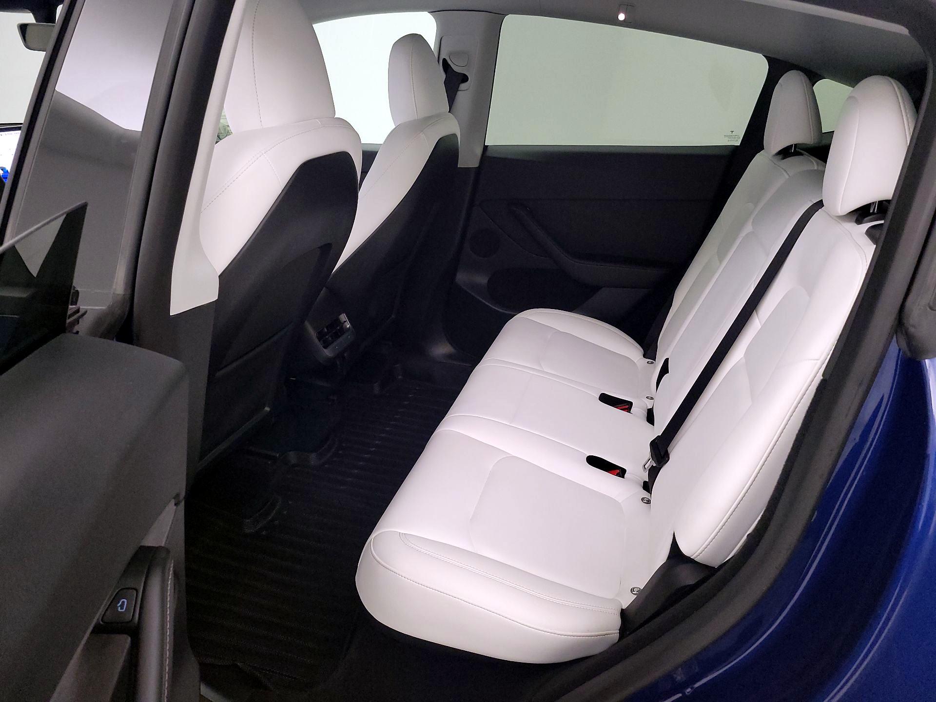 Thumbnail: 2023 Tesla Model Y - 18