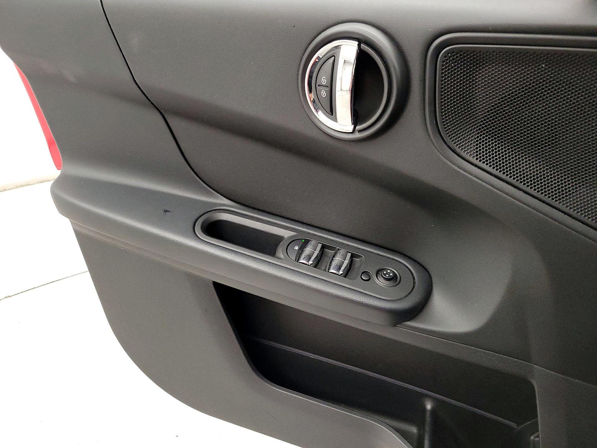 Thumbnail: 2019 MINI Cooper Countryman - 12