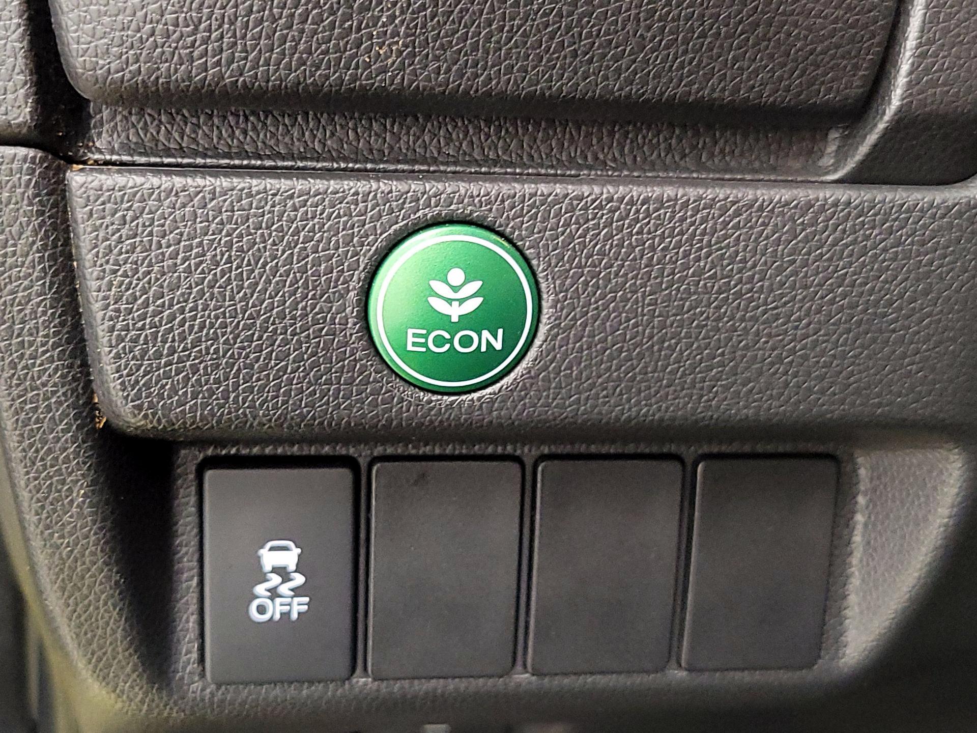 Thumbnail: 2015 Honda Fit - 13